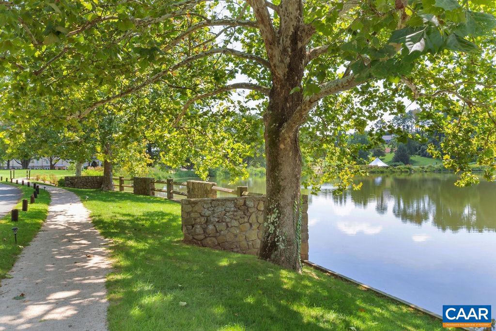 EDNAM FOREST - Residential