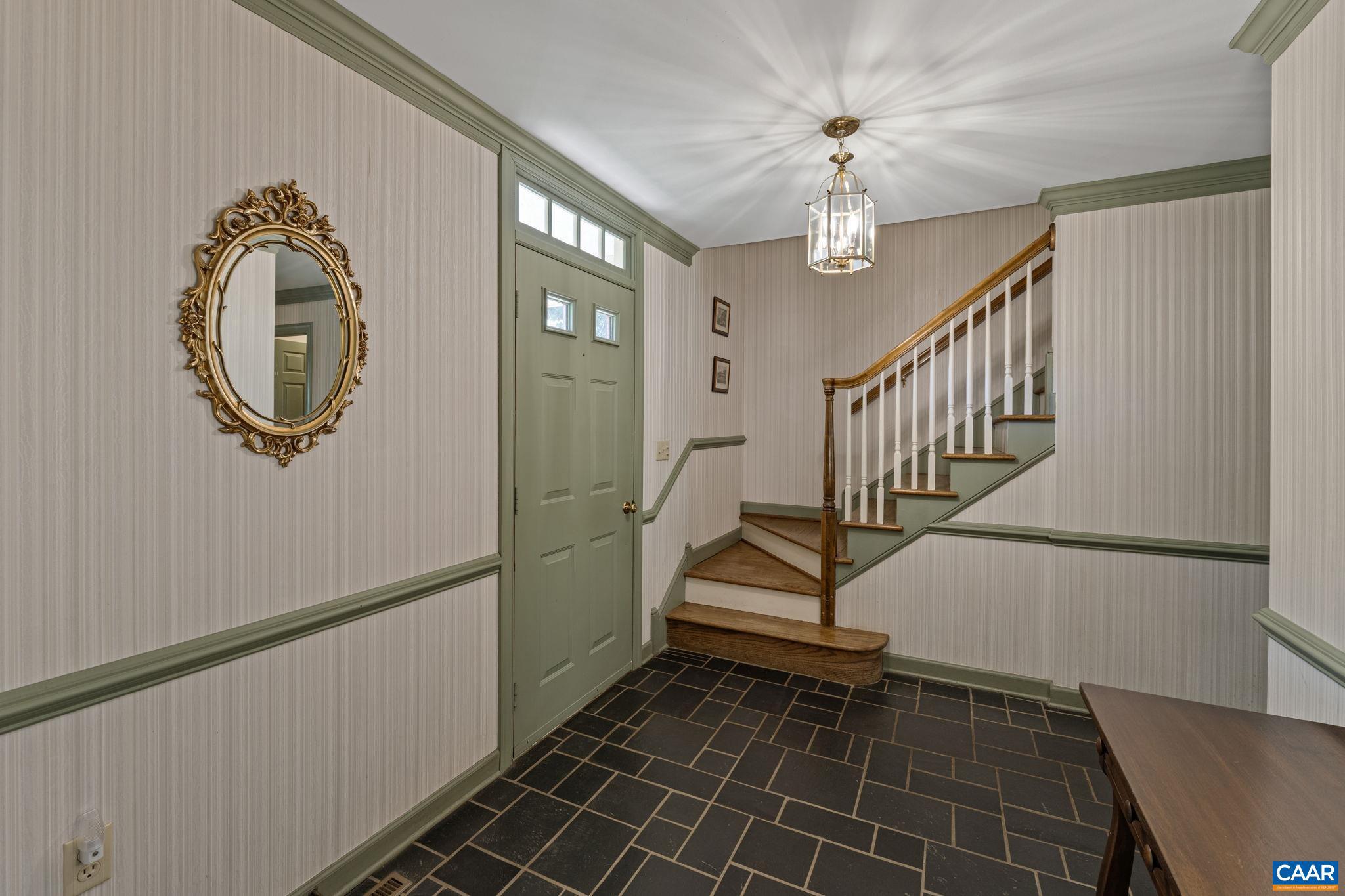 EDNAM FOREST - Residential