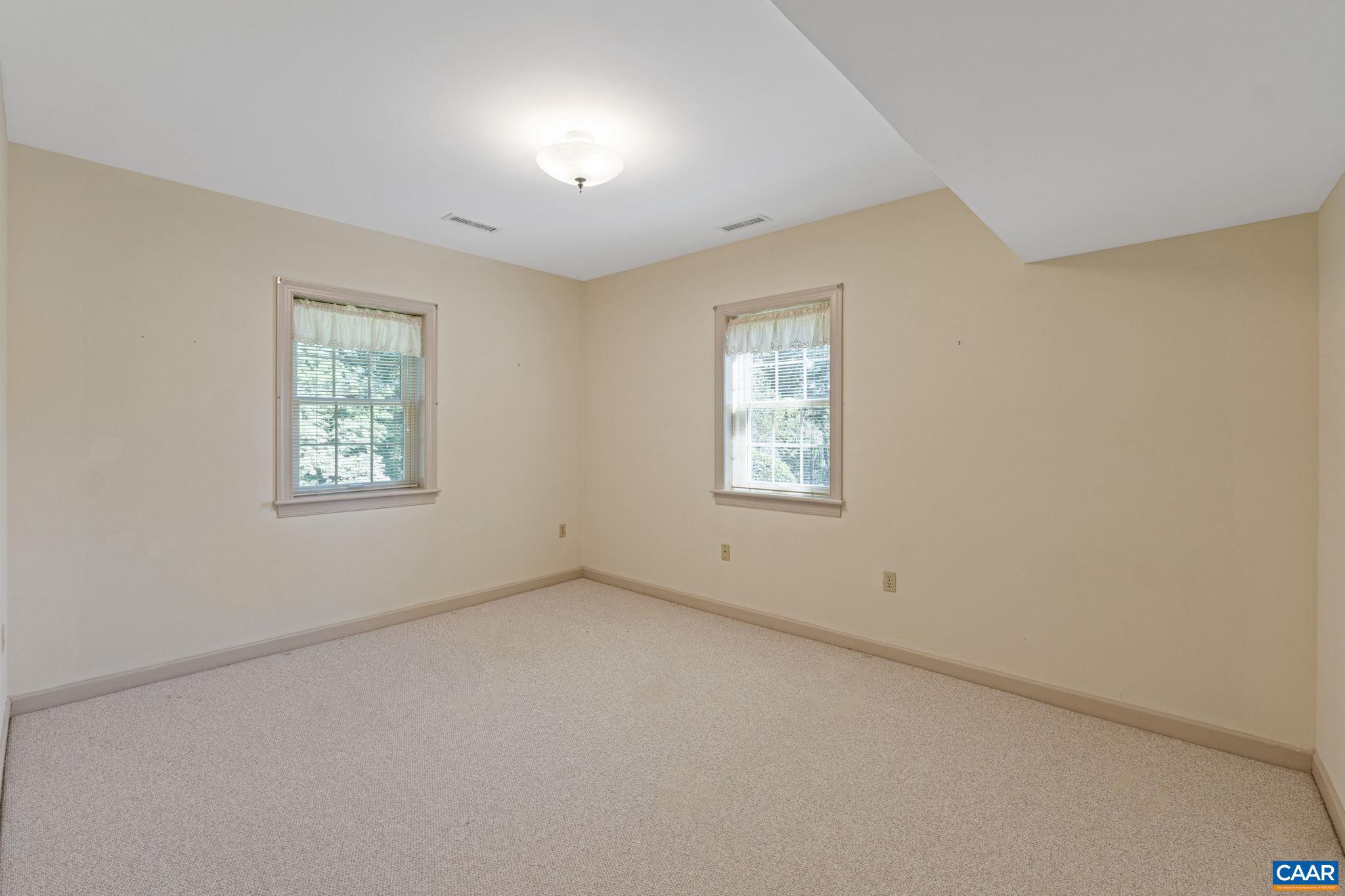 EDNAM FOREST - Residential