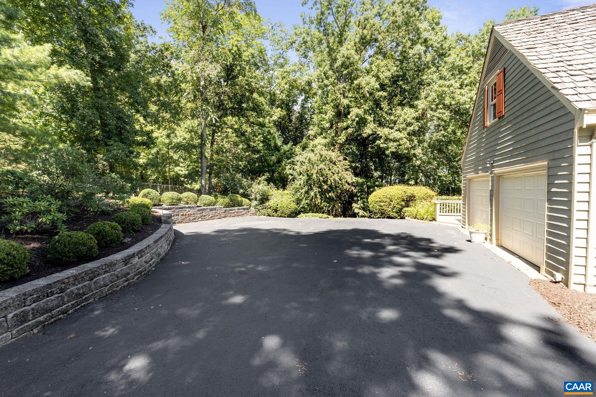 EDNAM FOREST - Residential