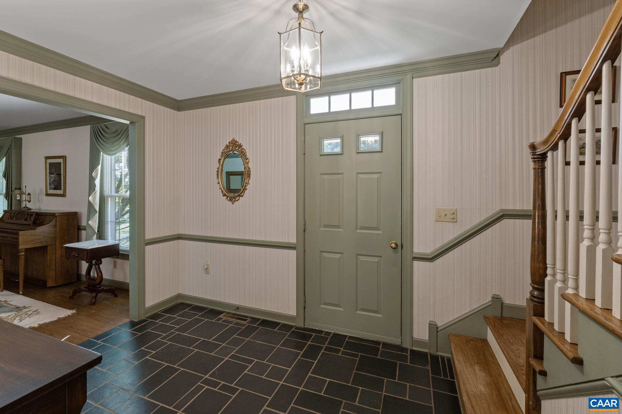 EDNAM FOREST - Residential