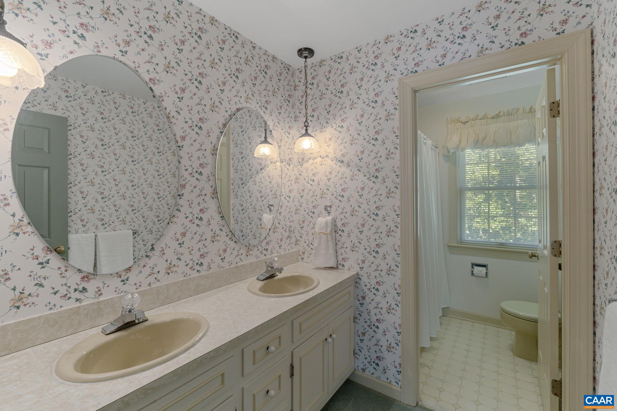 EDNAM FOREST - Residential