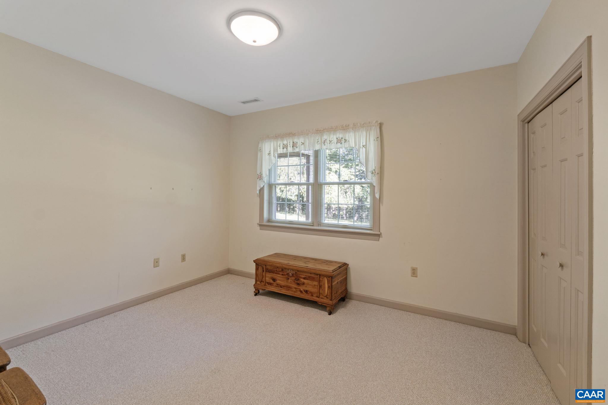 EDNAM FOREST - Residential