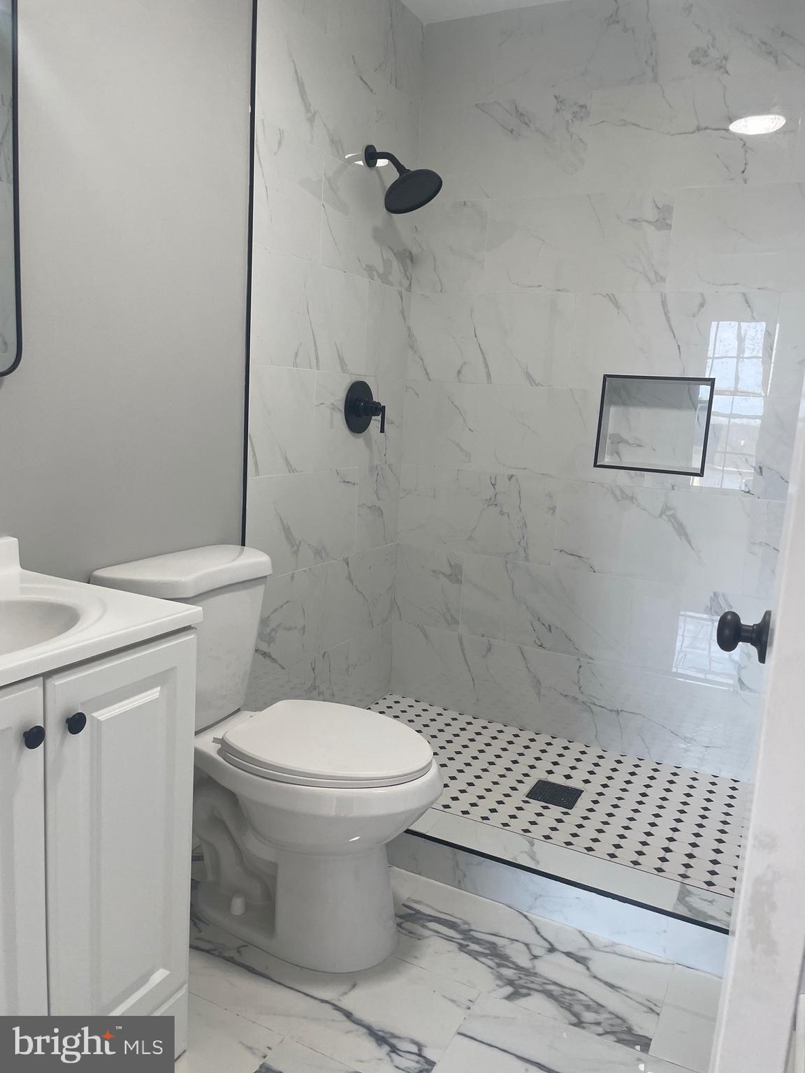 SOUTH HAMPTON - Residential