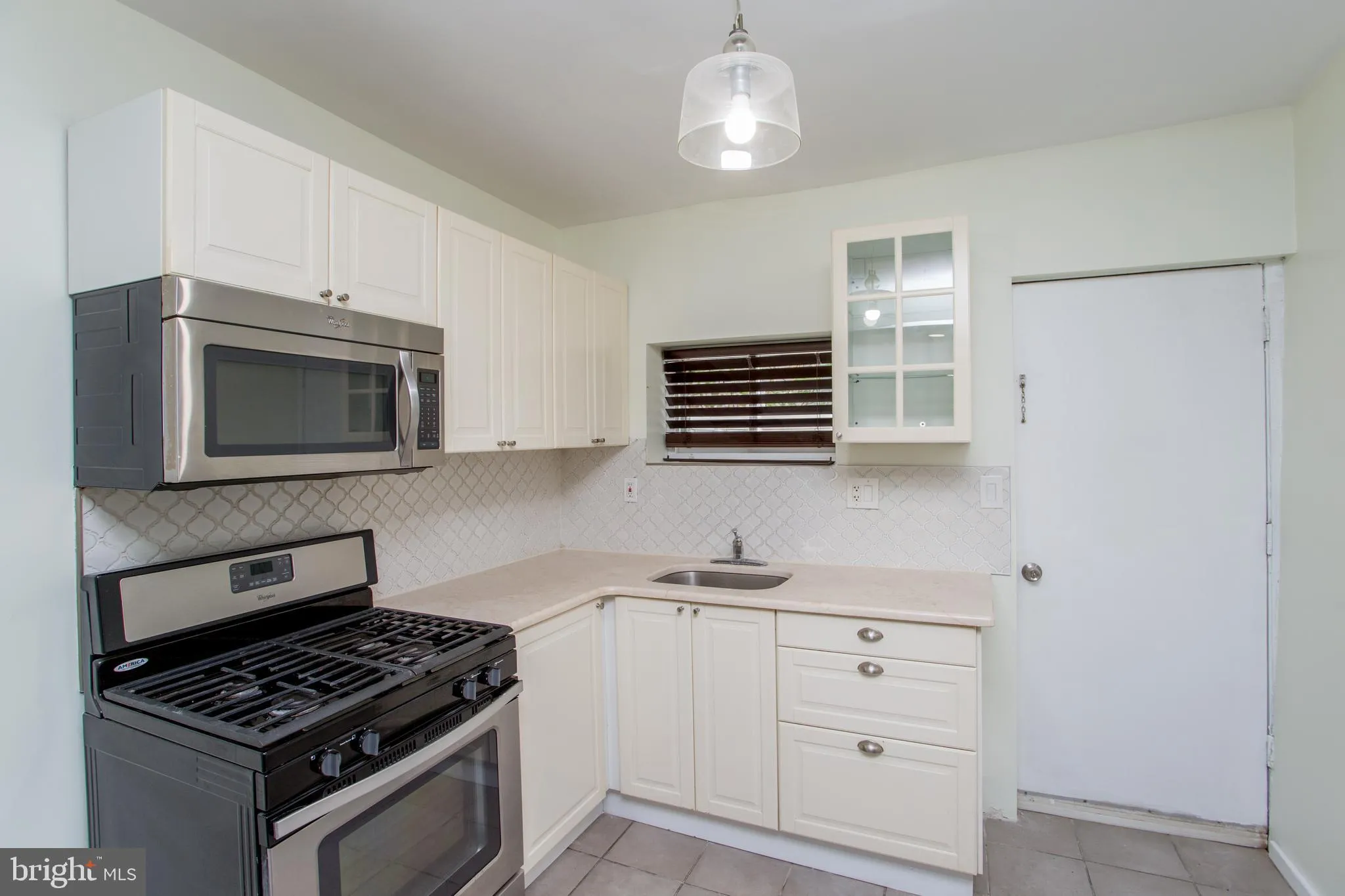 Philadelphia, Pennsylvania 19146, United States, 2 Bedrooms Bedrooms, ,1 BathroomBathrooms,Residential,Active,180831