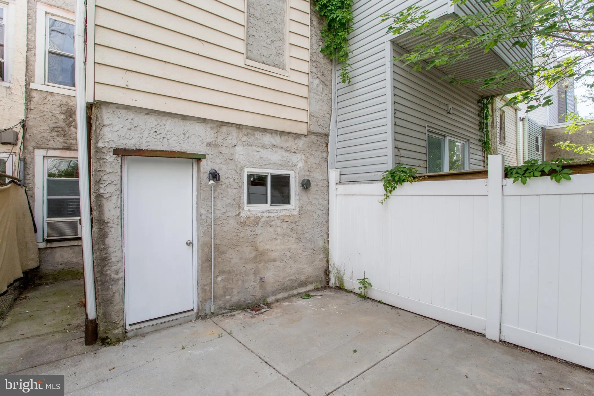 Philadelphia, Pennsylvania 19146, United States, 2 Bedrooms Bedrooms, ,1 BathroomBathrooms,Residential,Active,180831