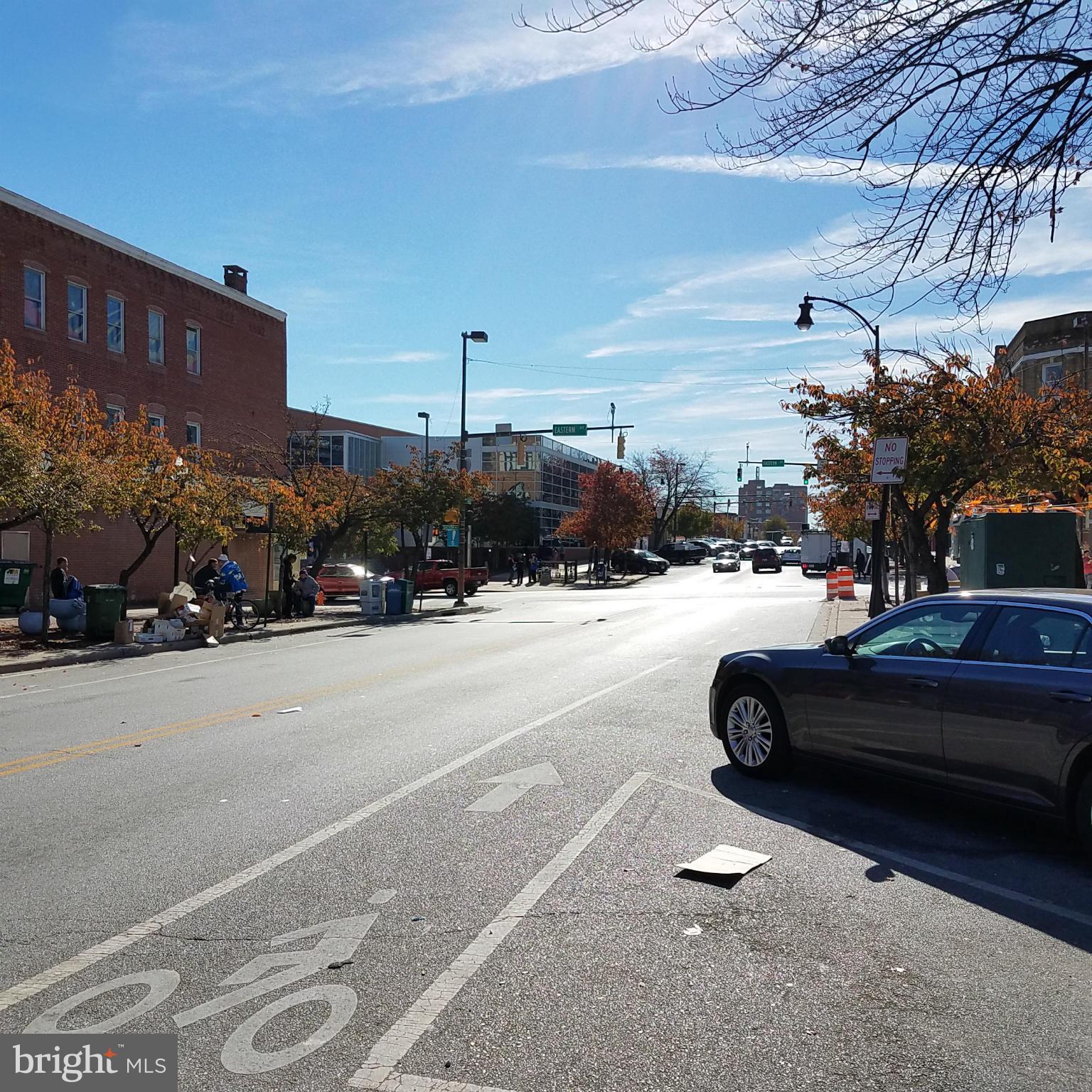 HIGHLANDTOWN - Commercial Sale