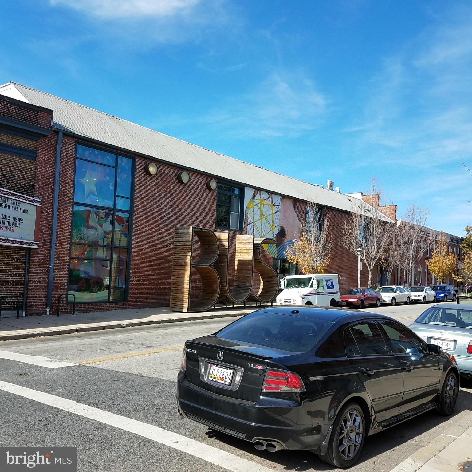 HIGHLANDTOWN - Commercial Sale