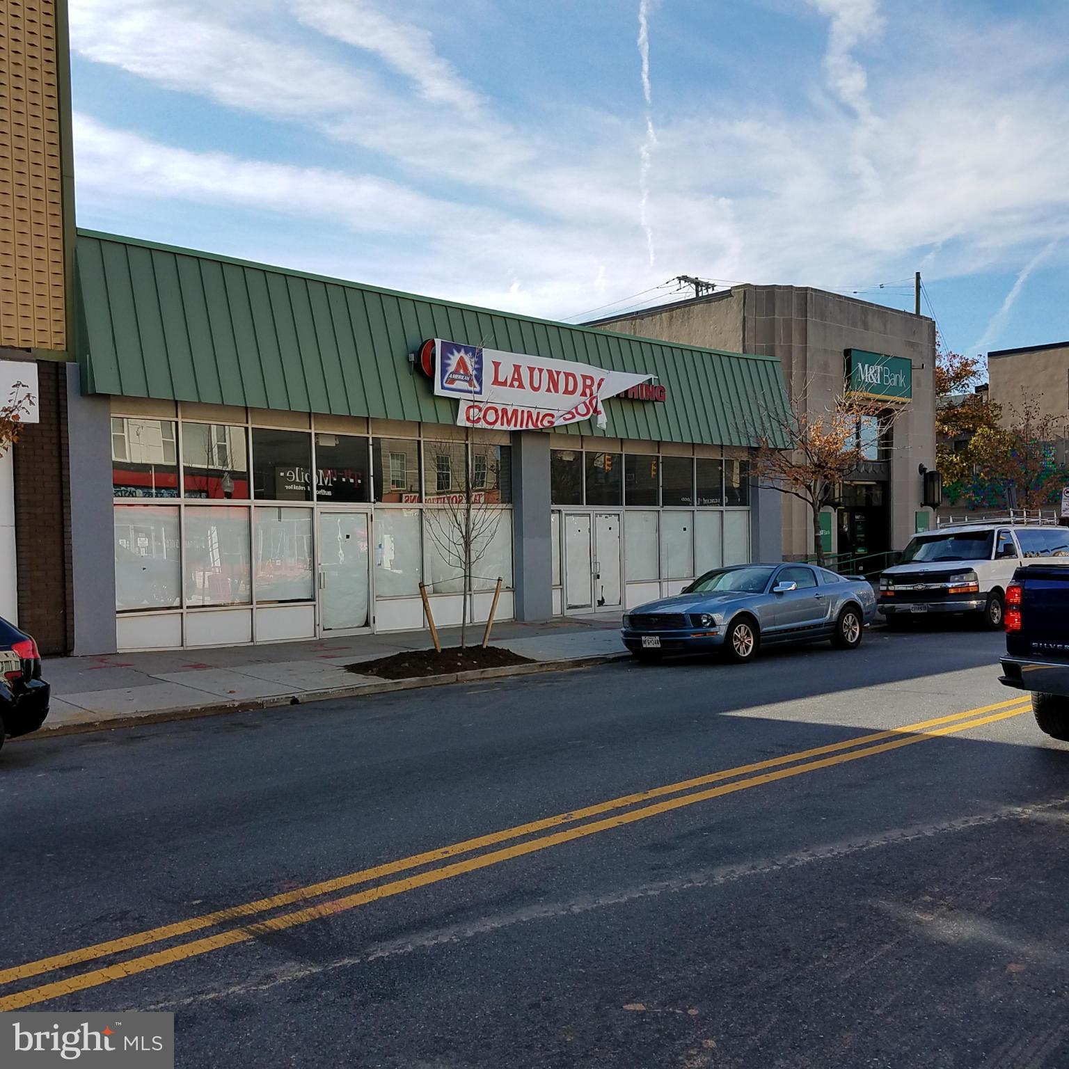 HIGHLANDTOWN - Commercial Sale