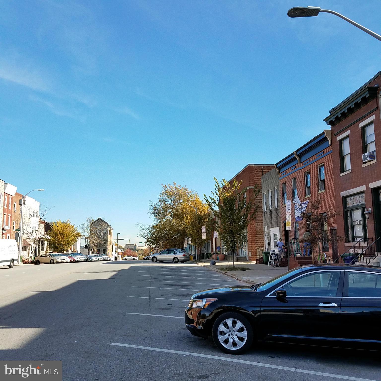 HIGHLANDTOWN - Commercial Sale