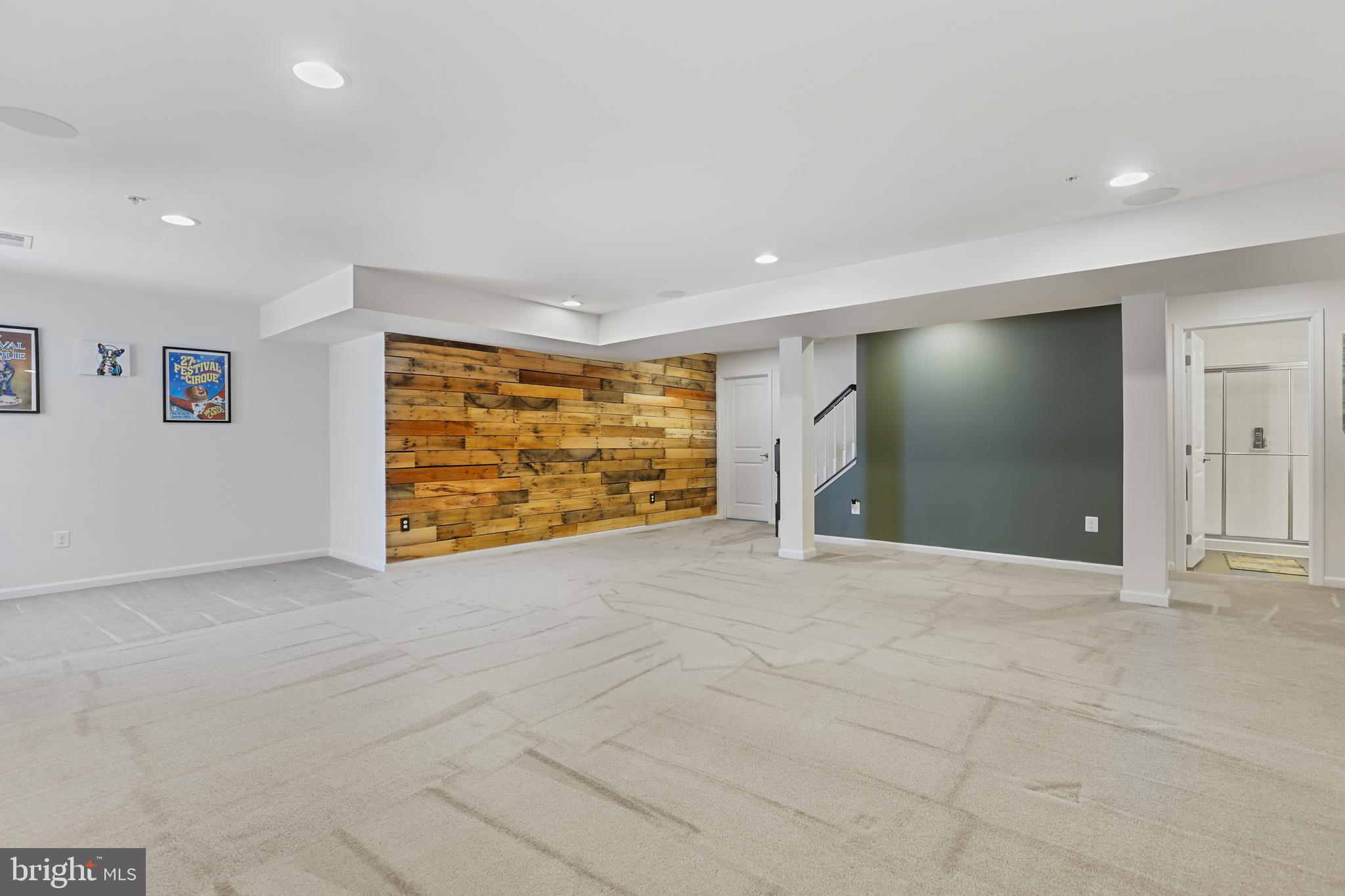 FIELDS AT ROCK GLENN - Residential