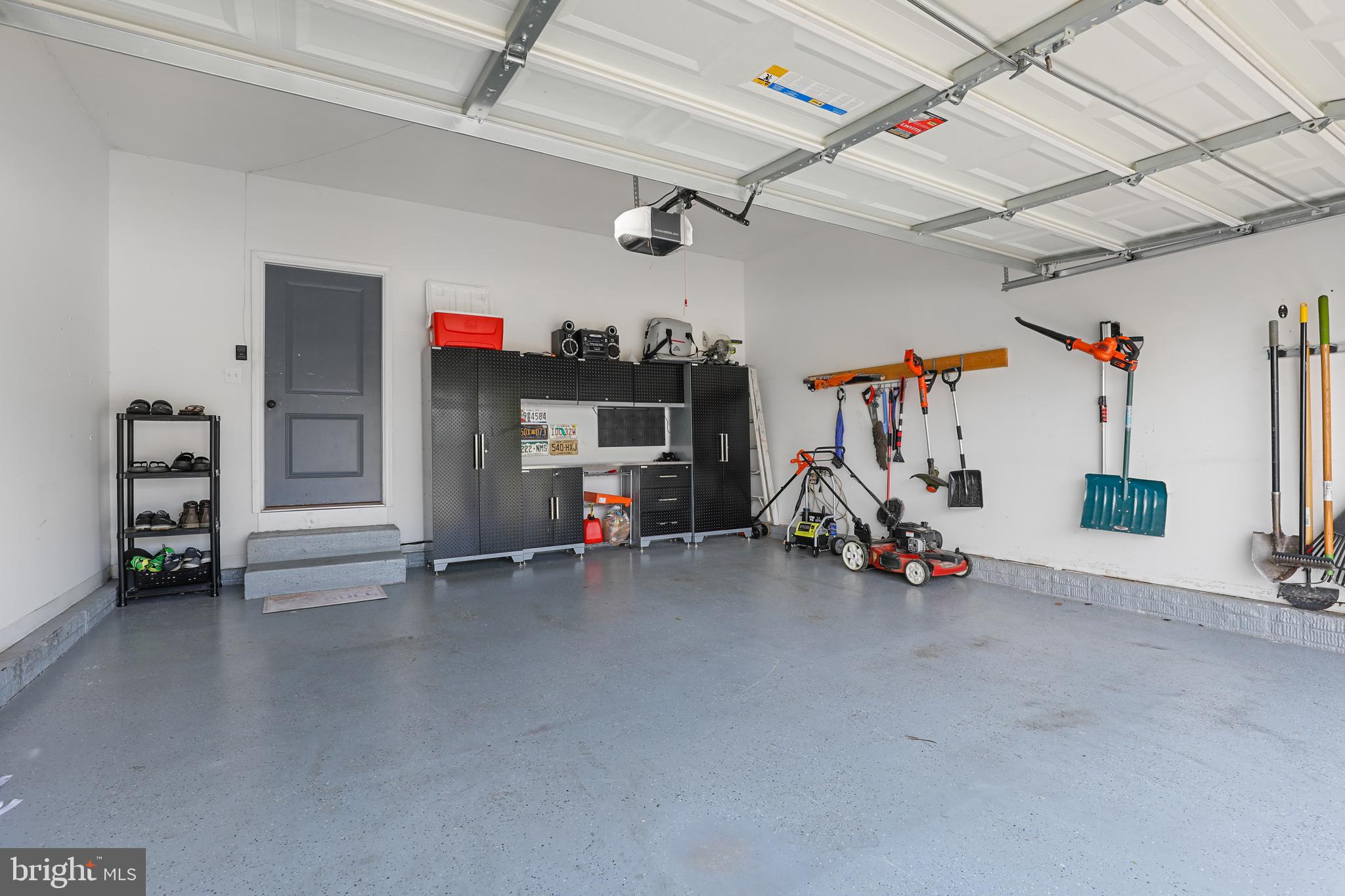 FIELDS AT ROCK GLENN - Residential