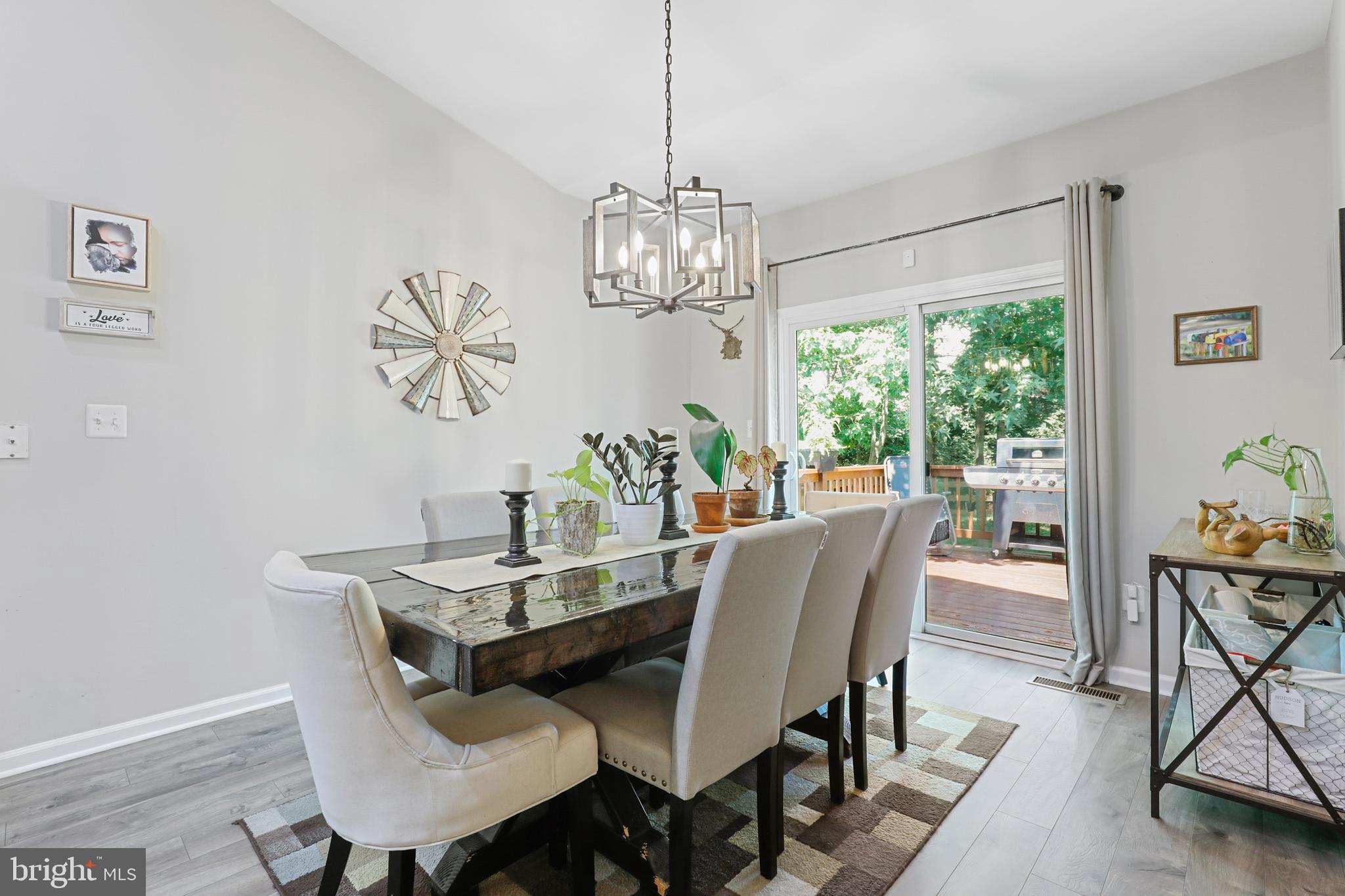 FIELDS AT ROCK GLENN - Residential