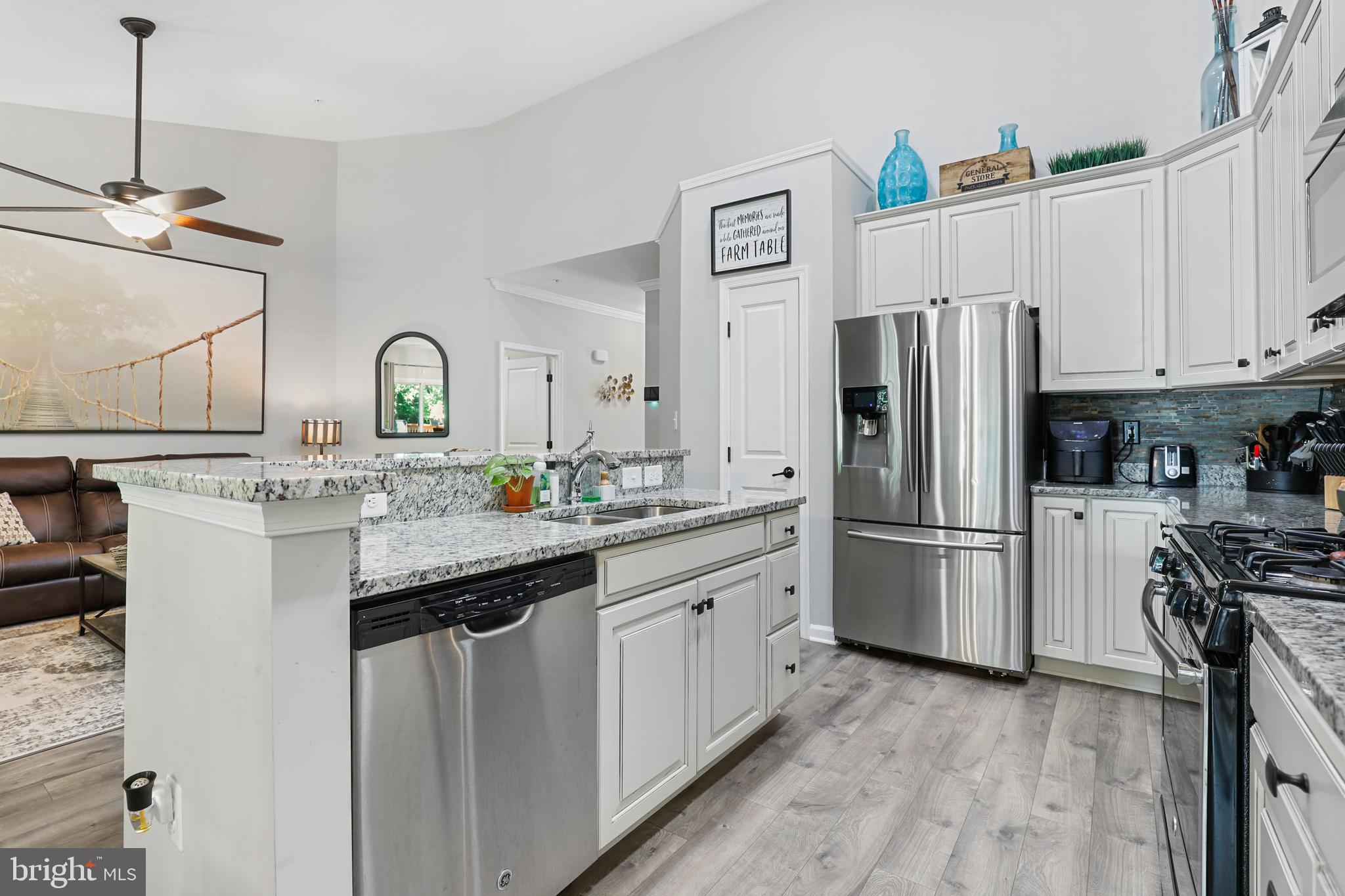 FIELDS AT ROCK GLENN - Residential