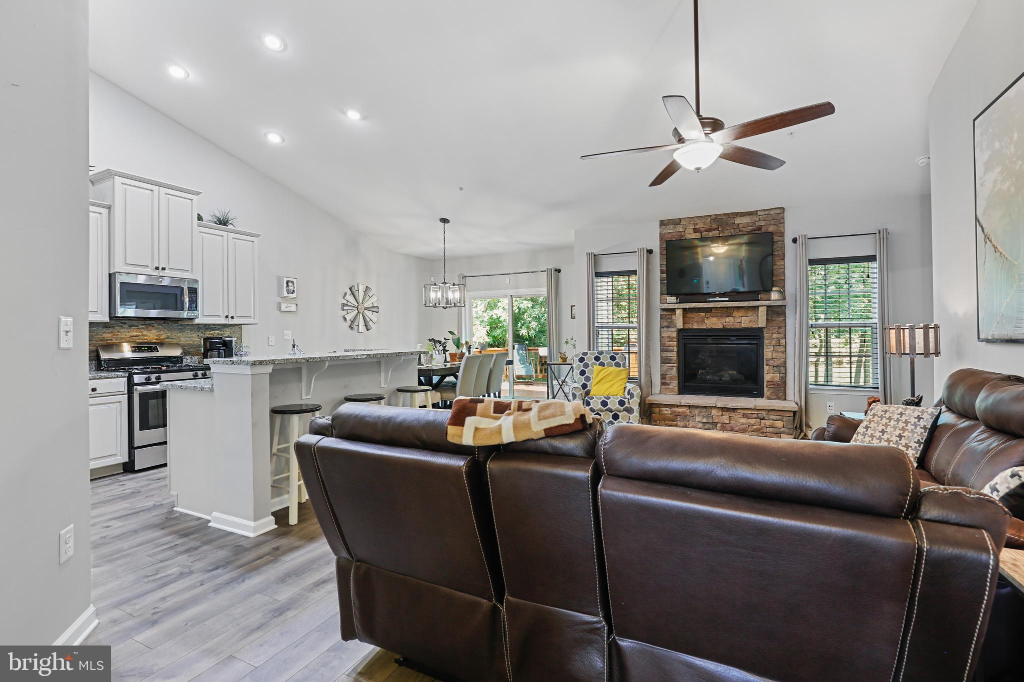 FIELDS AT ROCK GLENN - Residential