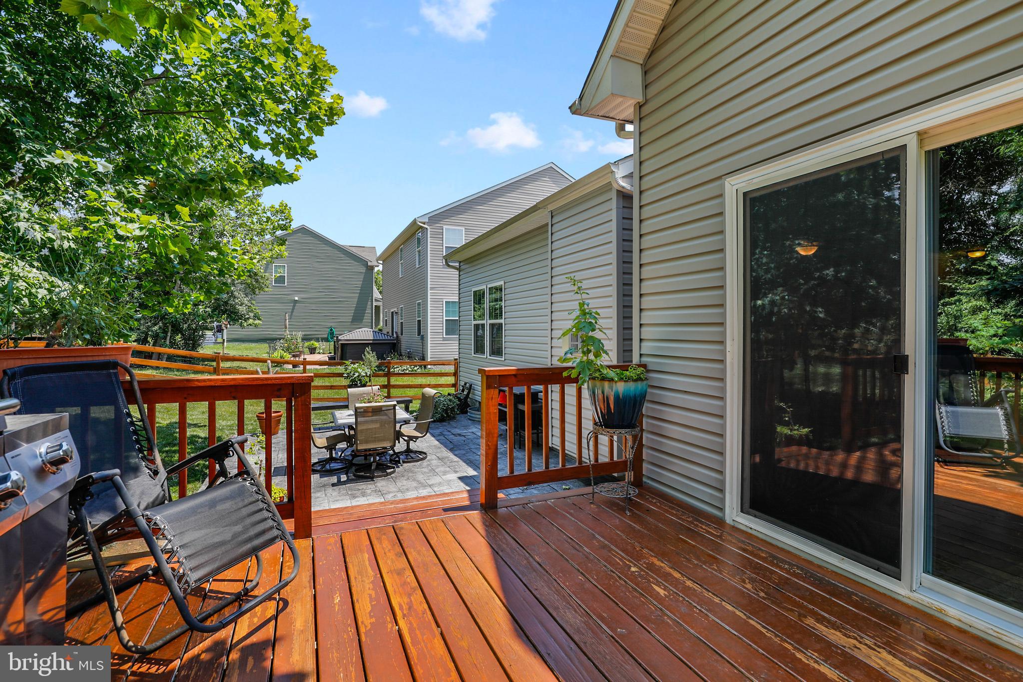 FIELDS AT ROCK GLENN - Residential