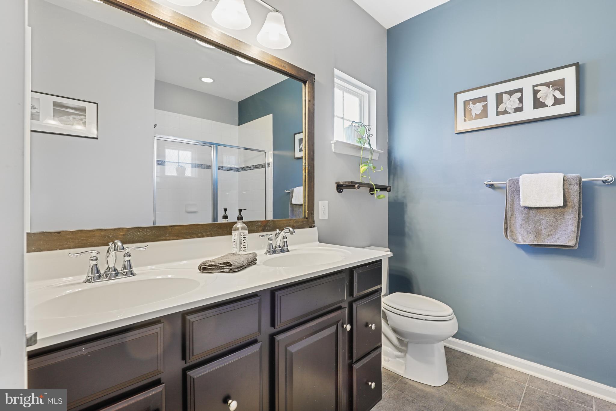 FIELDS AT ROCK GLENN - Residential