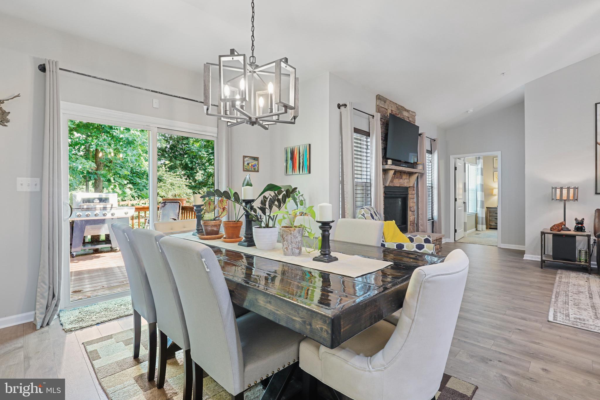 FIELDS AT ROCK GLENN - Residential