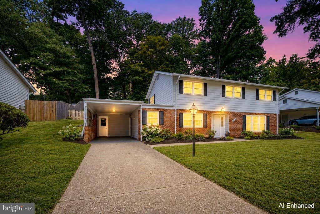 Photo of 3820 Winterset Drive, ANNANDALE, VA 22003 (MLS # VAFX2309662)