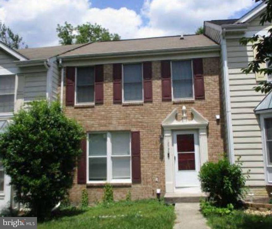 Great Opportunity to own this townhouse built in 1991 featuring 3 bedrooms and 2 full bathrooms / 1 half bath, with plenty of living space. ***SPECIAL NOTES: (1) This is a CASH ONLY transaction. (2) Seller to pay Taxes, HOA, and Municipal/Utility Liens. (3) Please read the Auction disclaimers carefully before placing a bid or submitting an offer. *** No interior access/Drive by only***