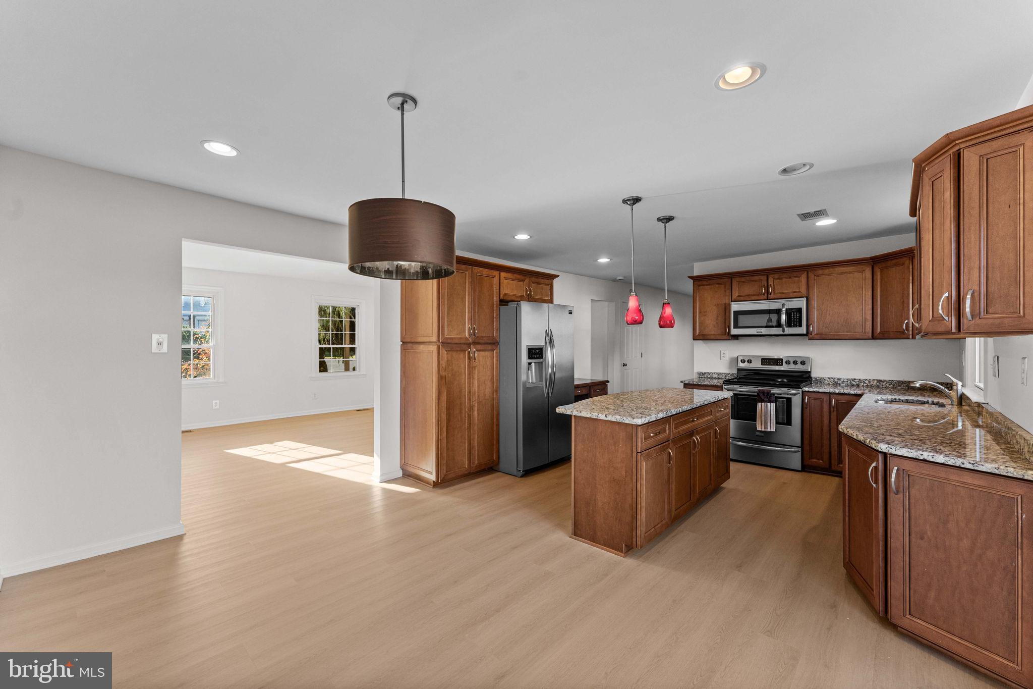 ROCKY MDWS - Residential