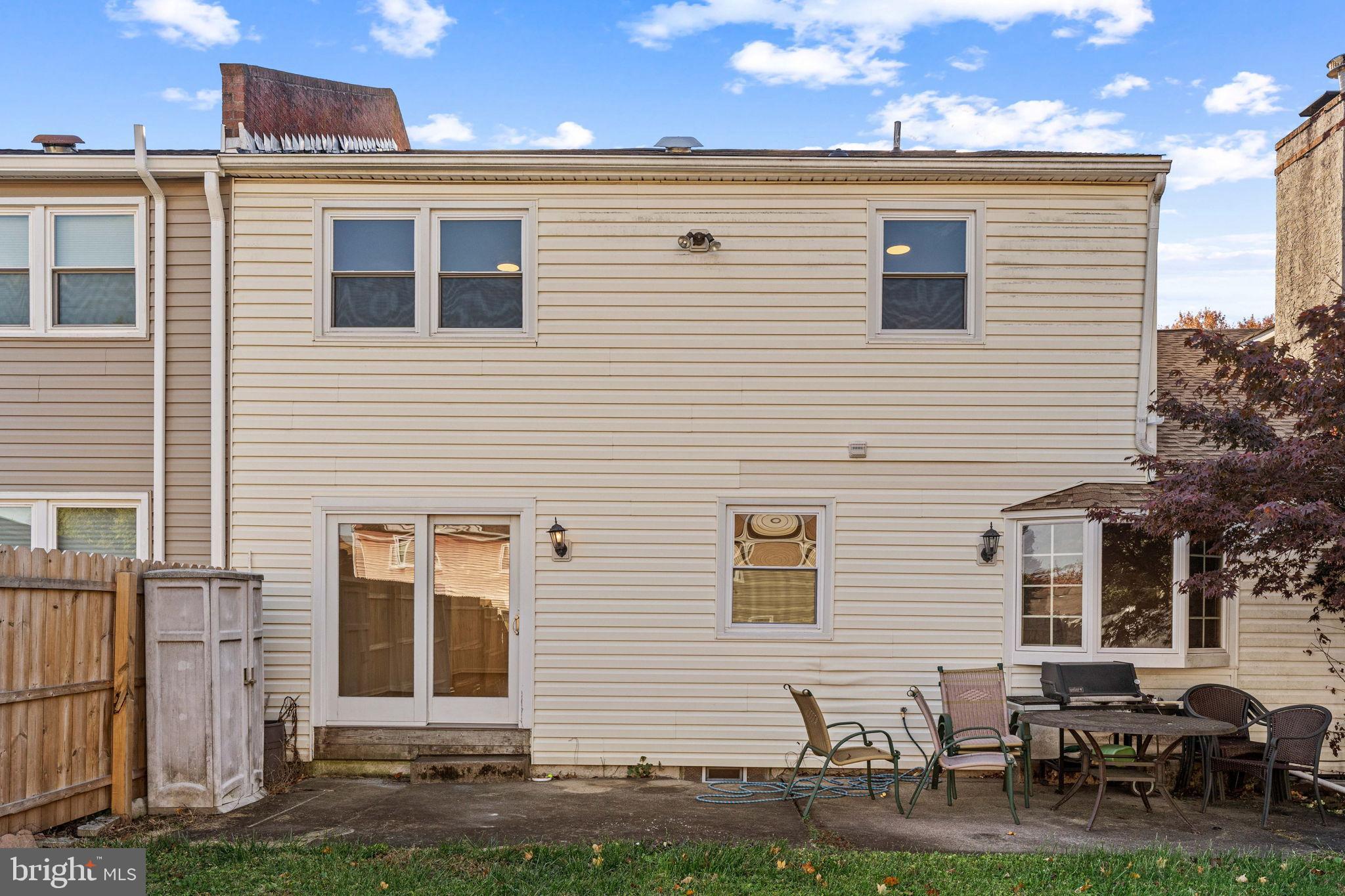 ROCKY MDWS - Residential