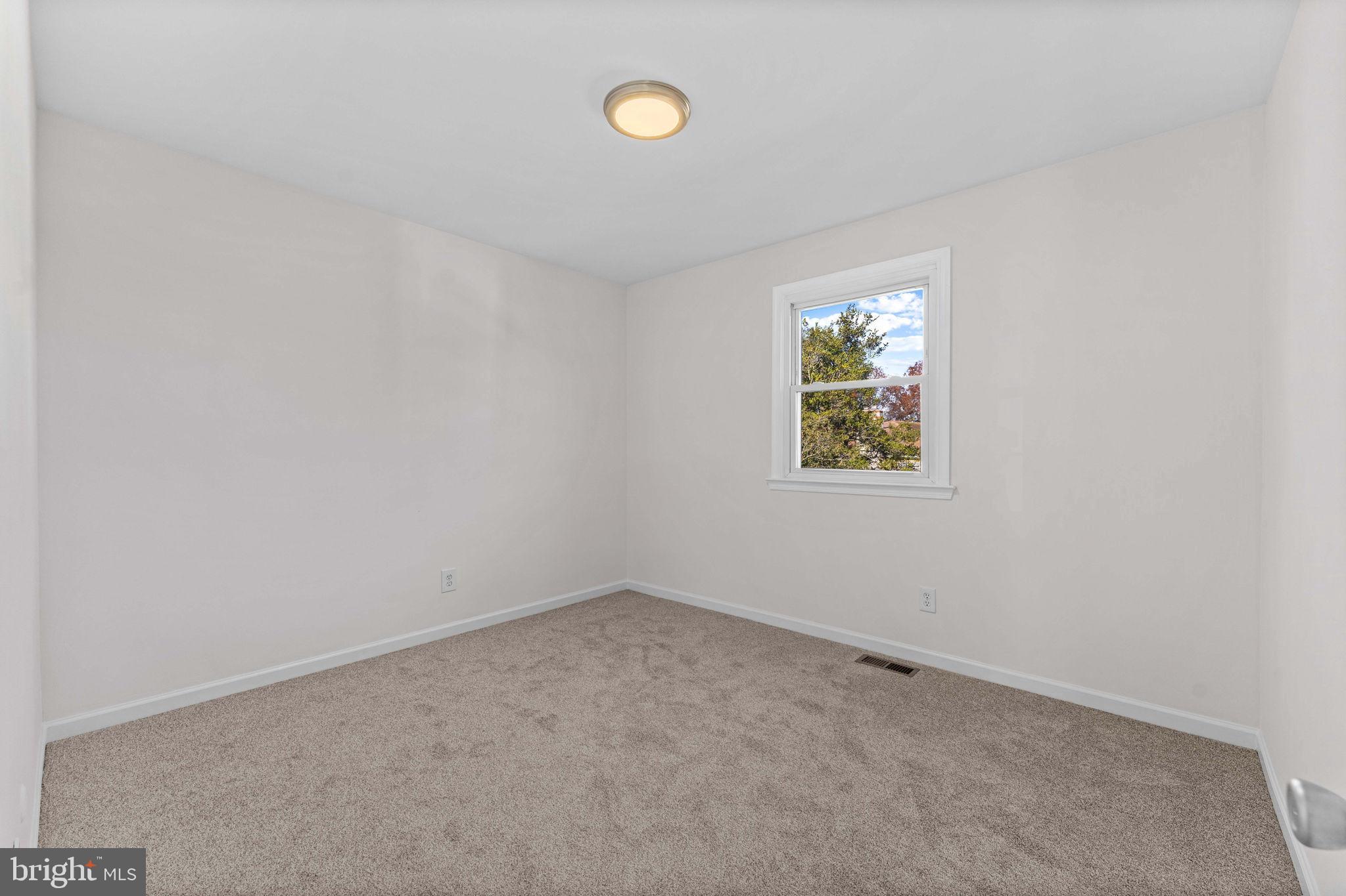 ROCKY MDWS - Residential