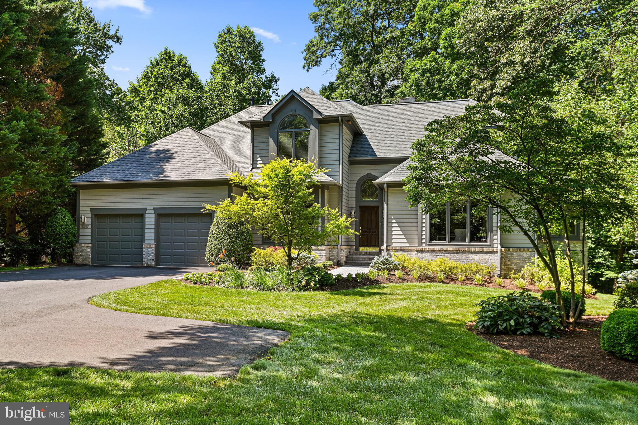 RESTON - Residential