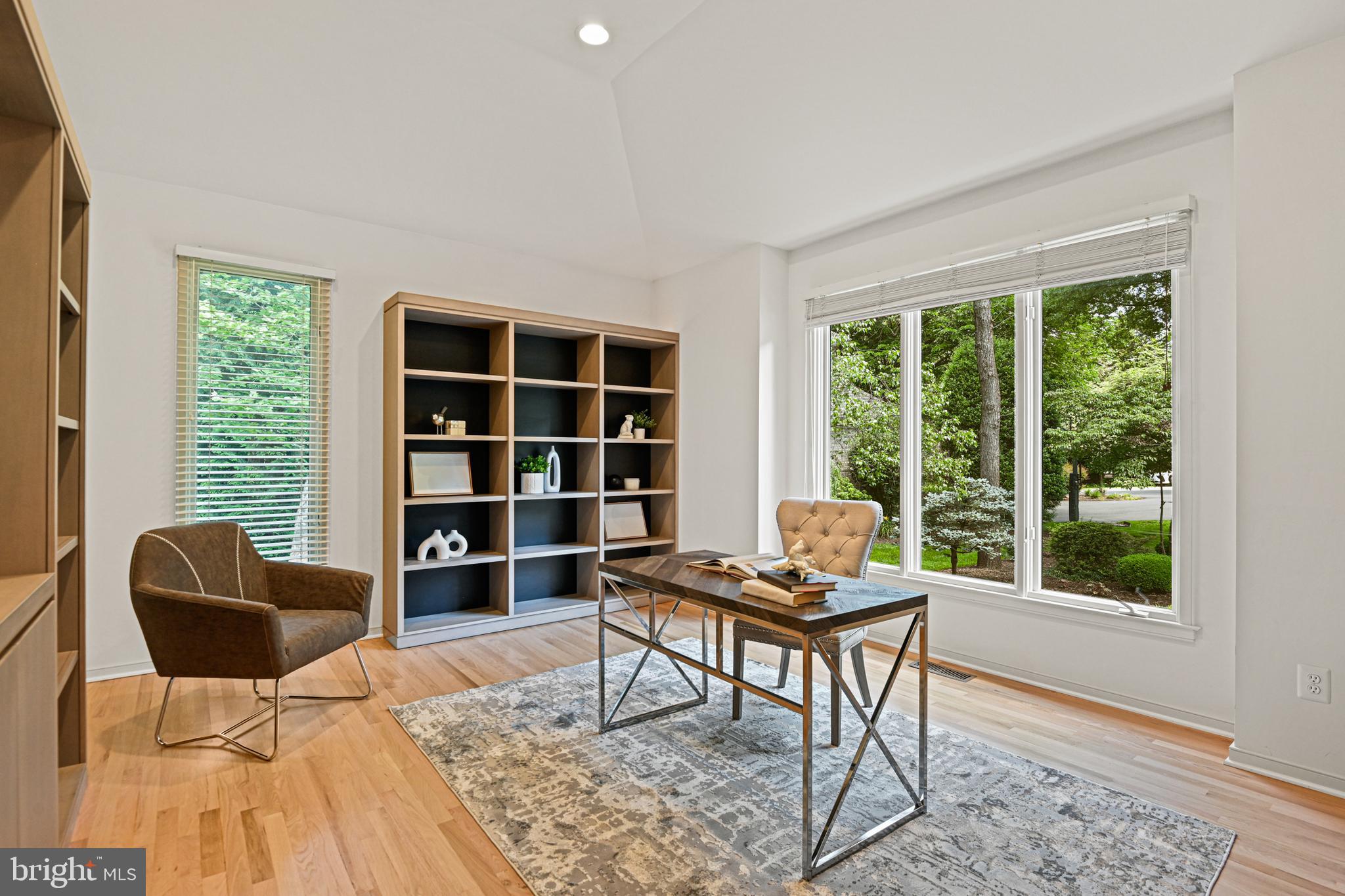 RESTON - Residential