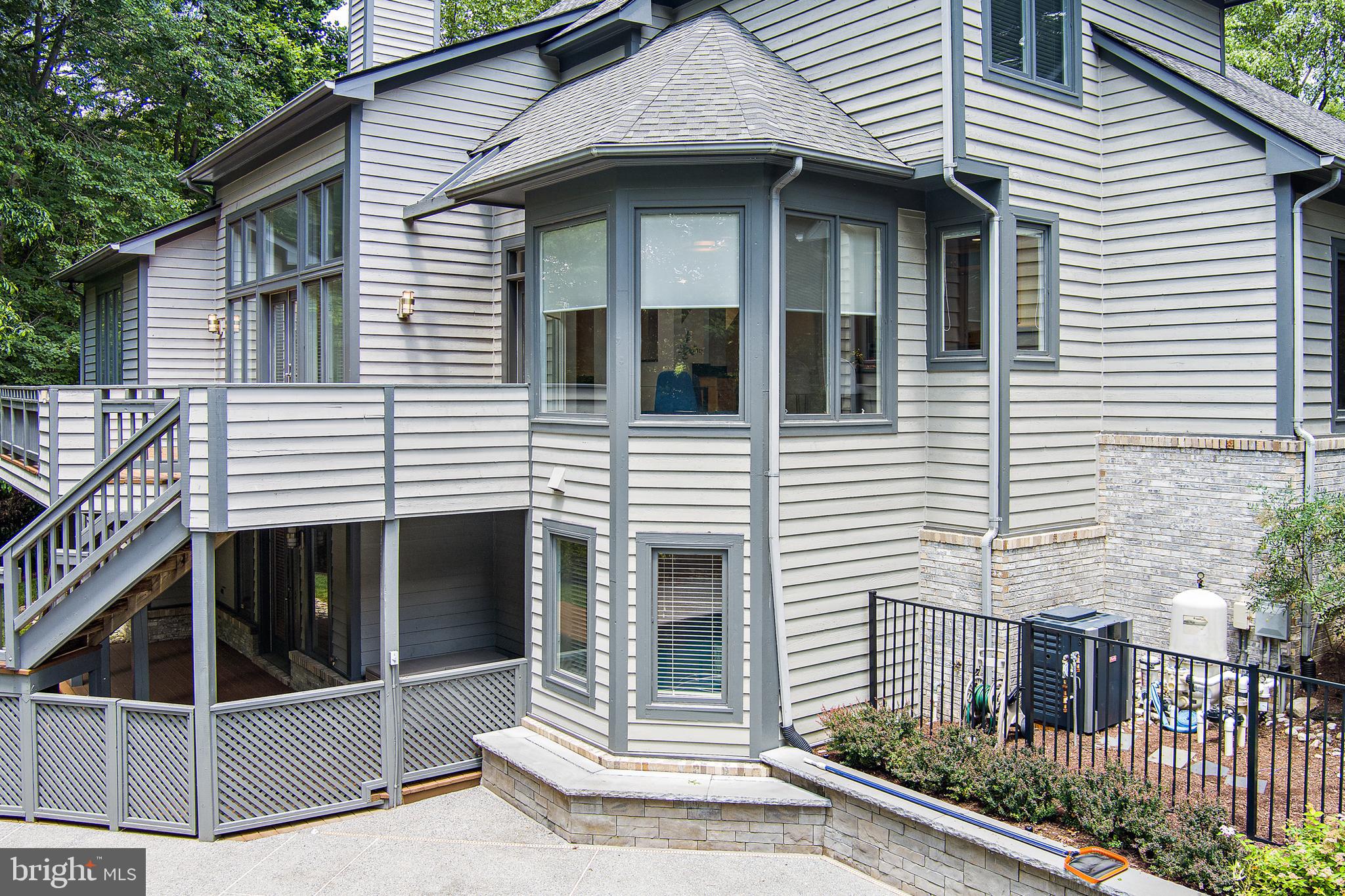 RESTON - Residential