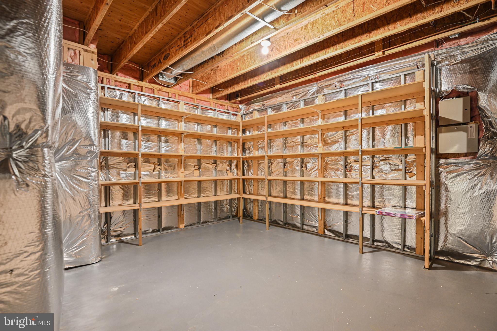 RESTON - Residential