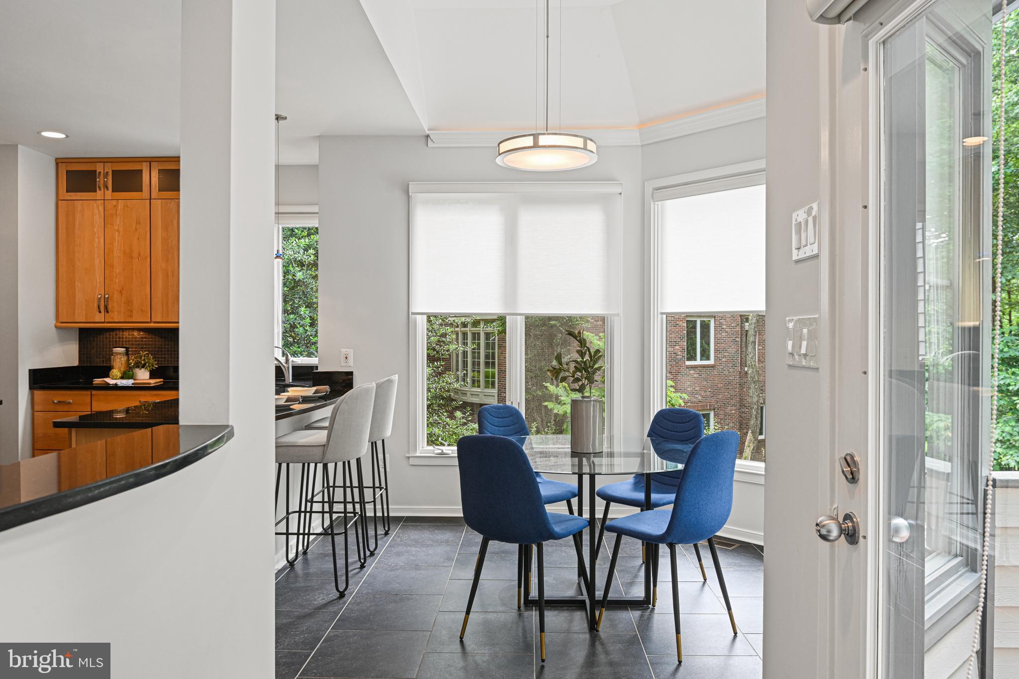 RESTON - Residential