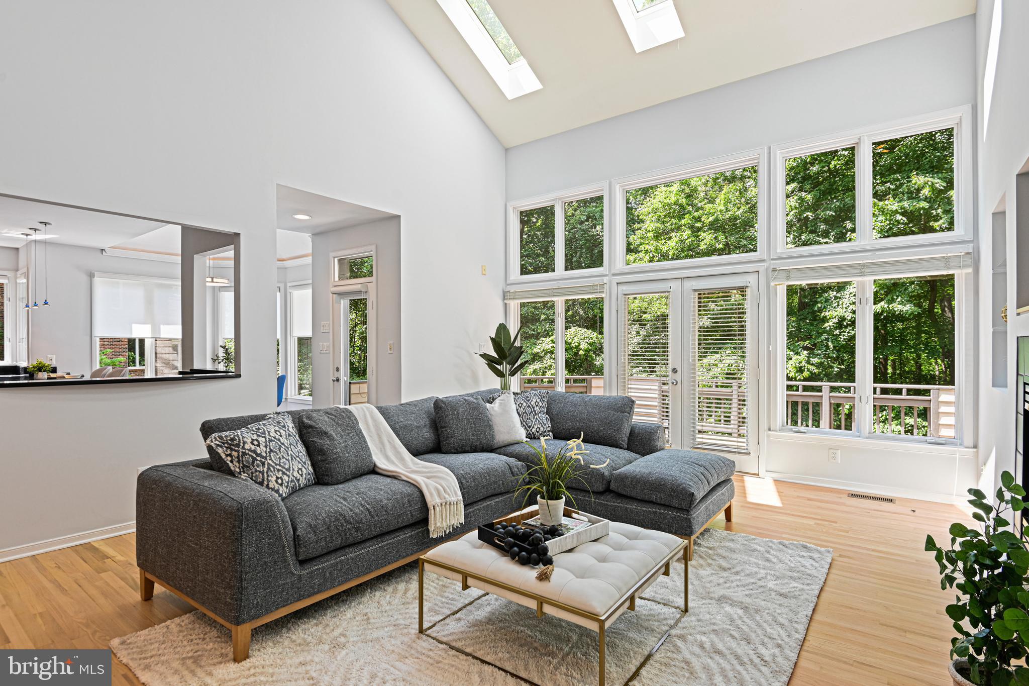 RESTON - Residential