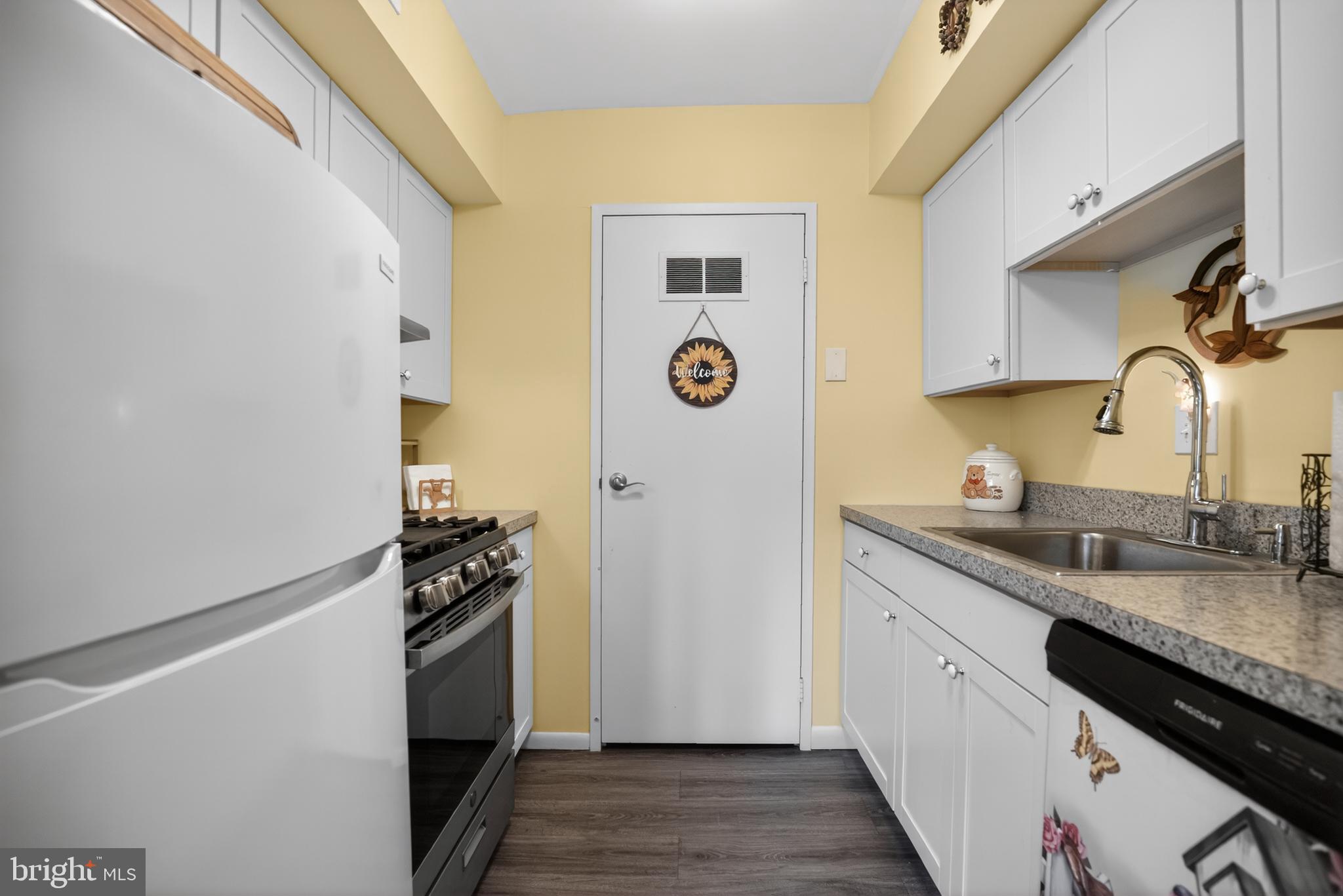 PAINTERS CROSSING - Residential