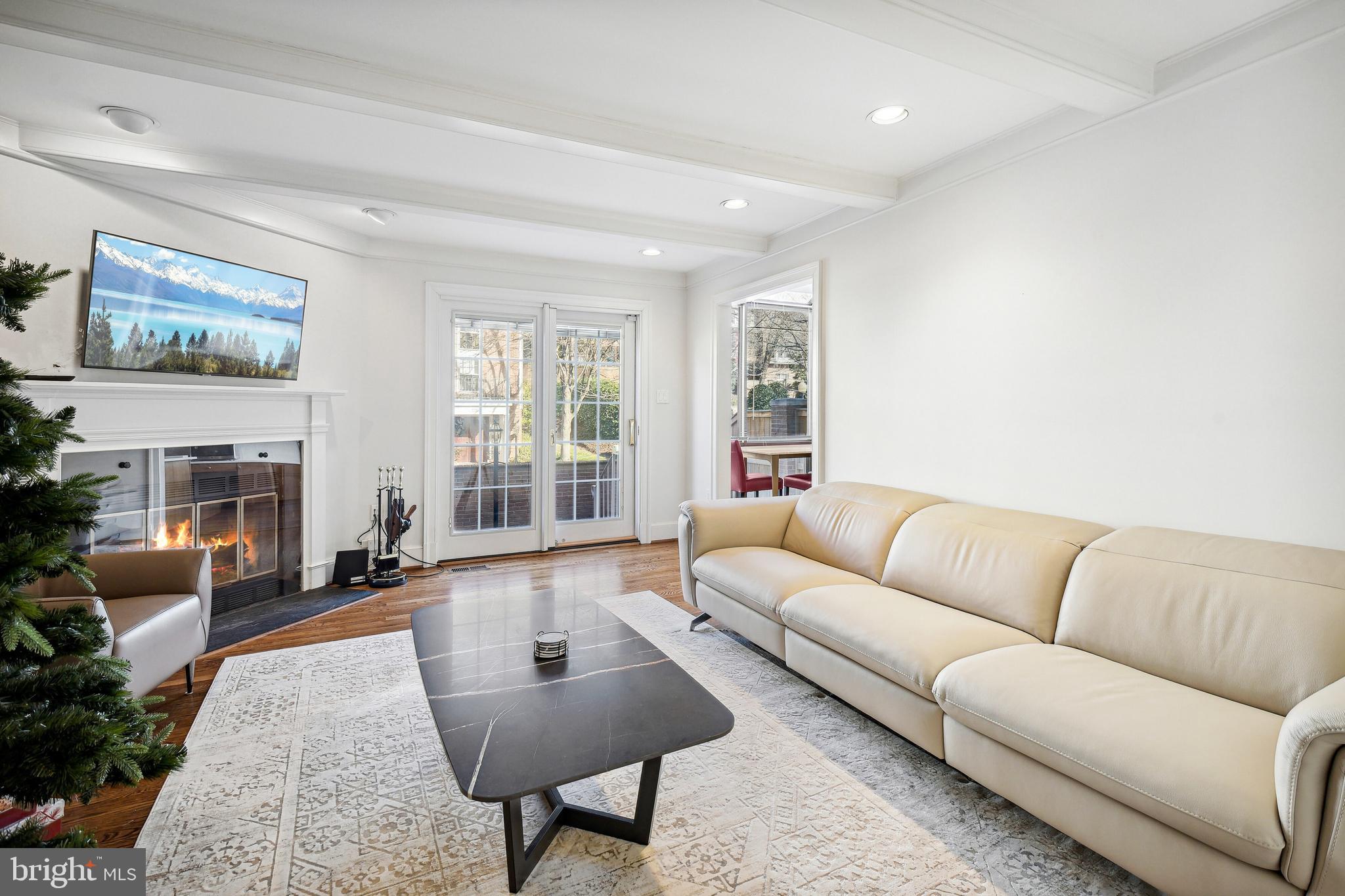 RIVERHILL - Residential Lease