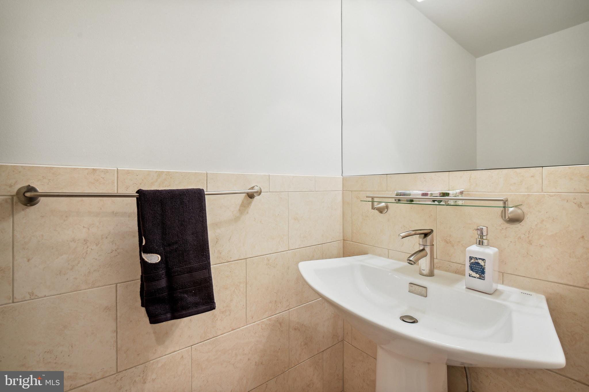 RIVERHILL - Residential Lease