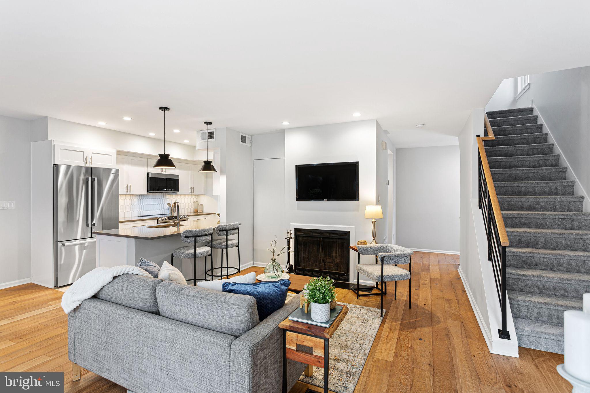 1119 PINE STREET 206