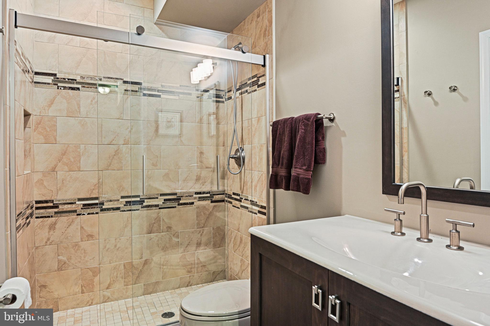 KINGCREST - Residential