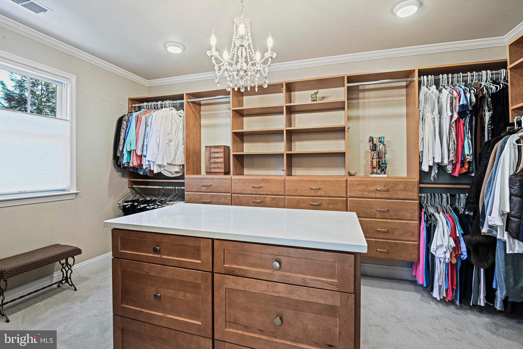 KINGCREST - Residential