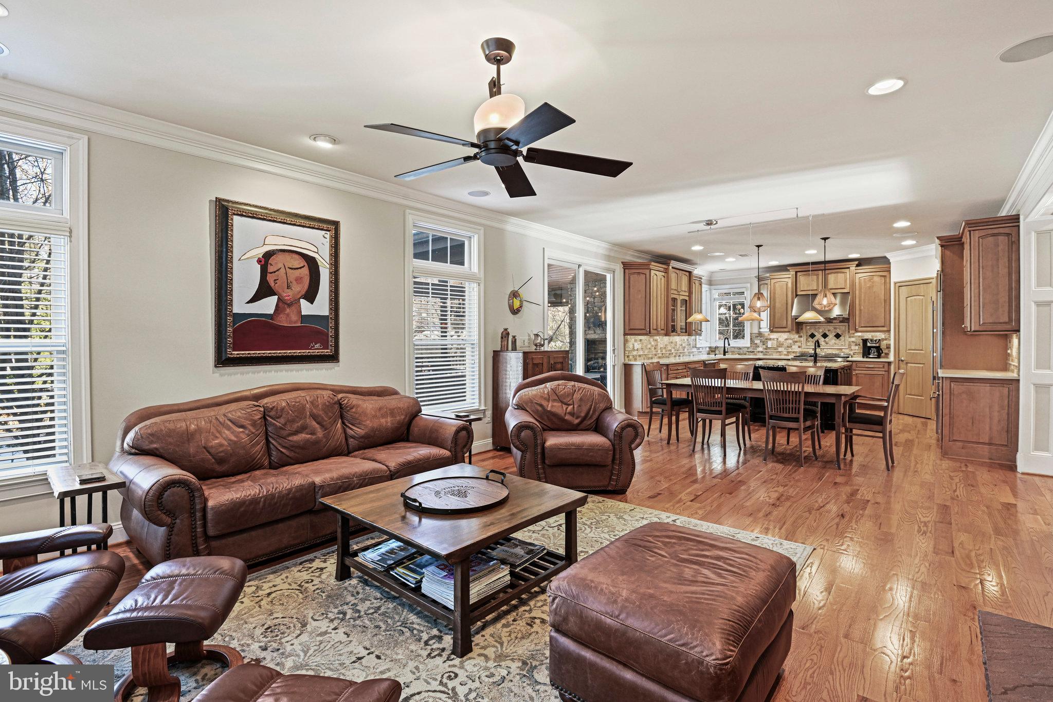 KINGCREST - Residential