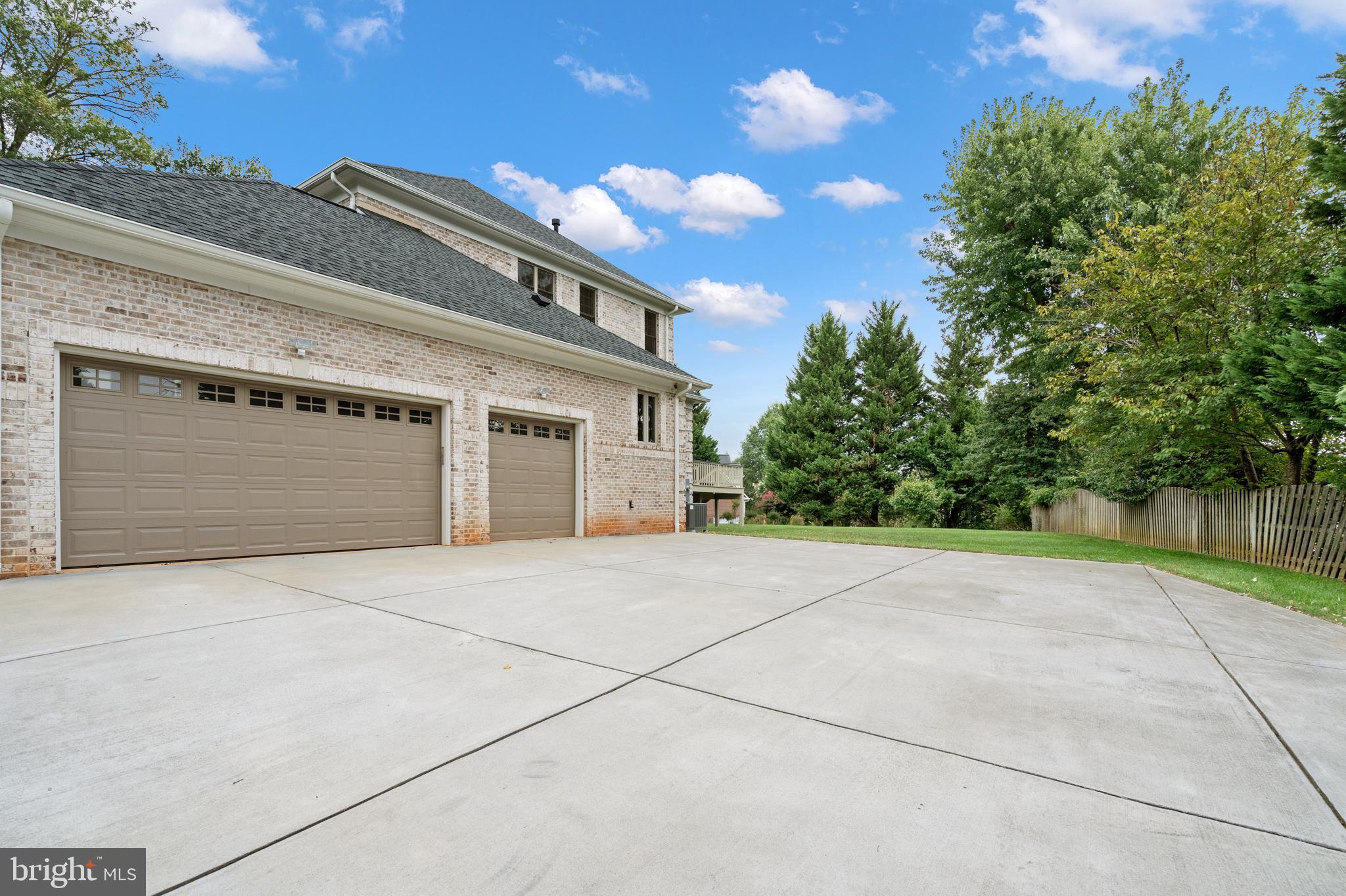 COLVIN MILL RUN - Residential