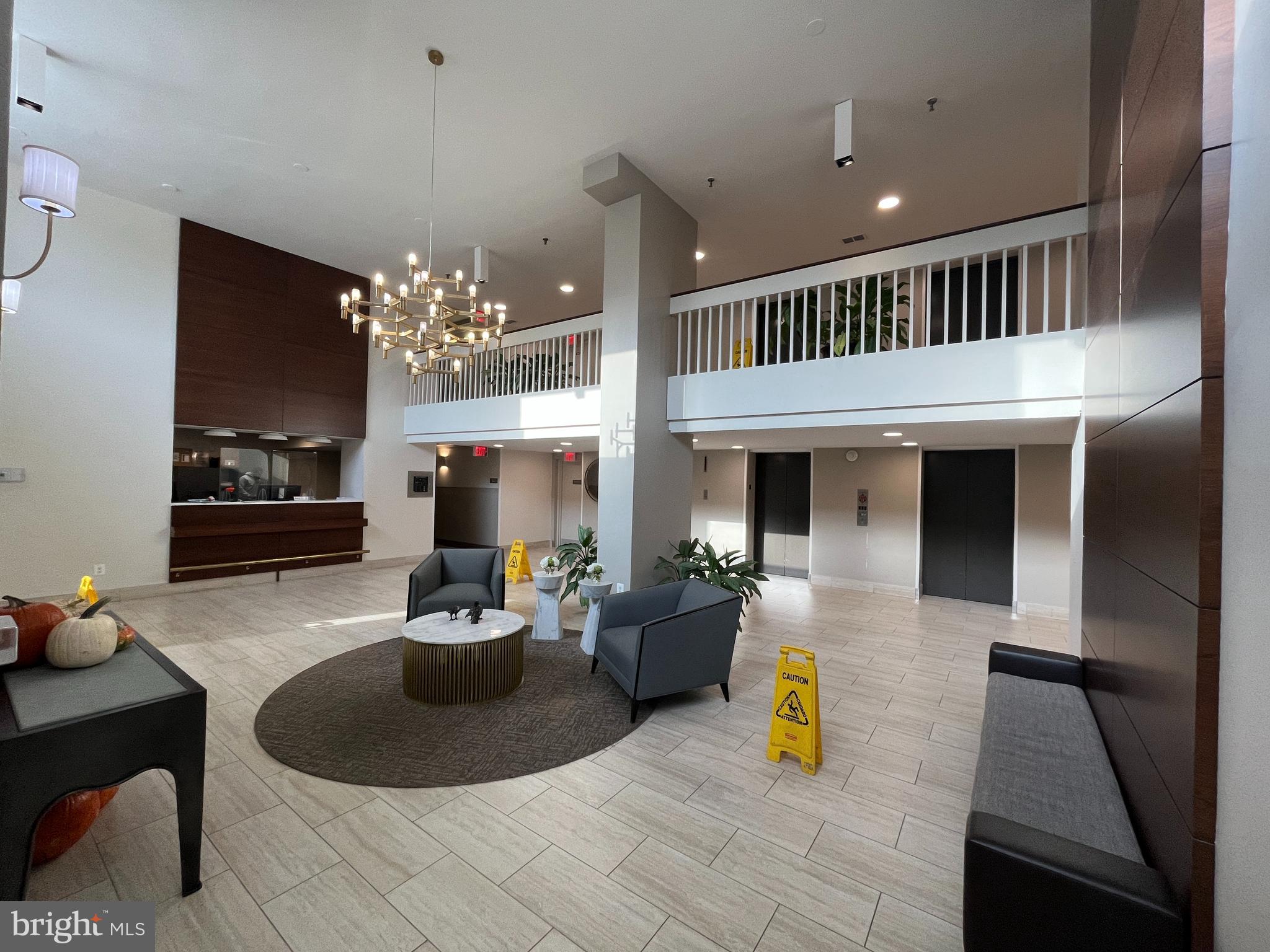 IDYLWOOD TOWERS CONDO - Residential