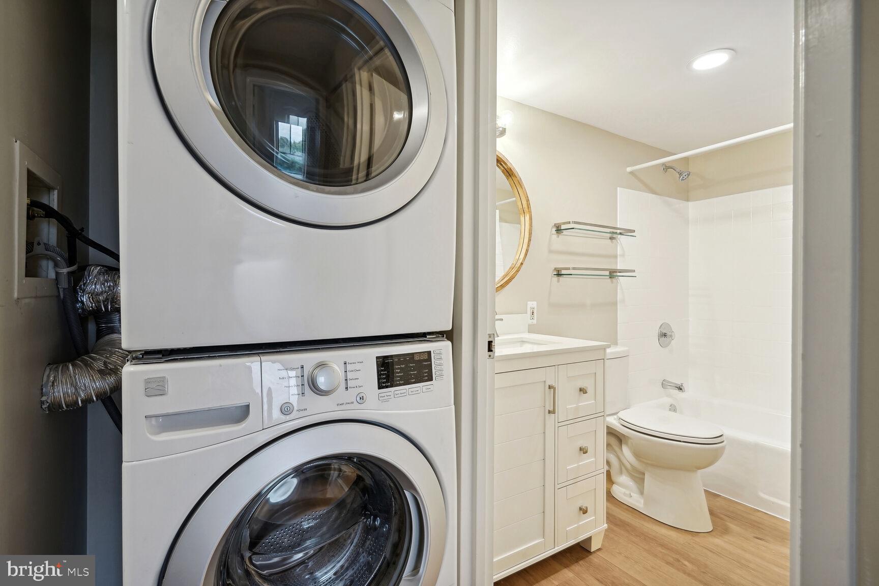 IDYLWOOD TOWERS CONDO - Residential