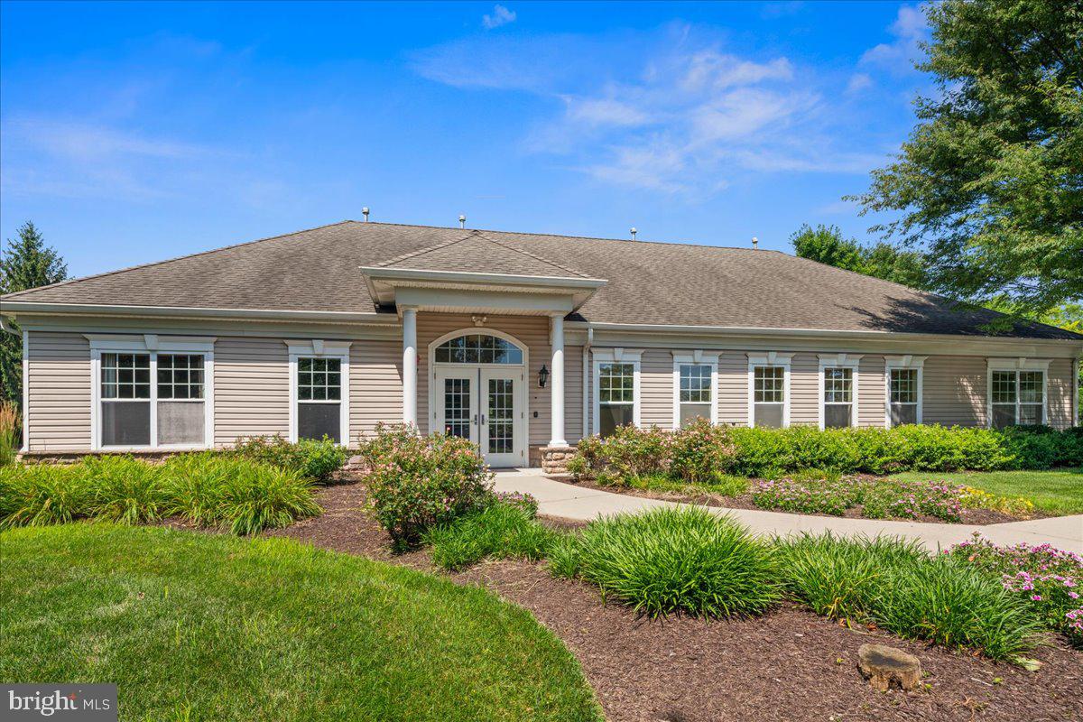 634 TIMBERLAKE DRIVE
