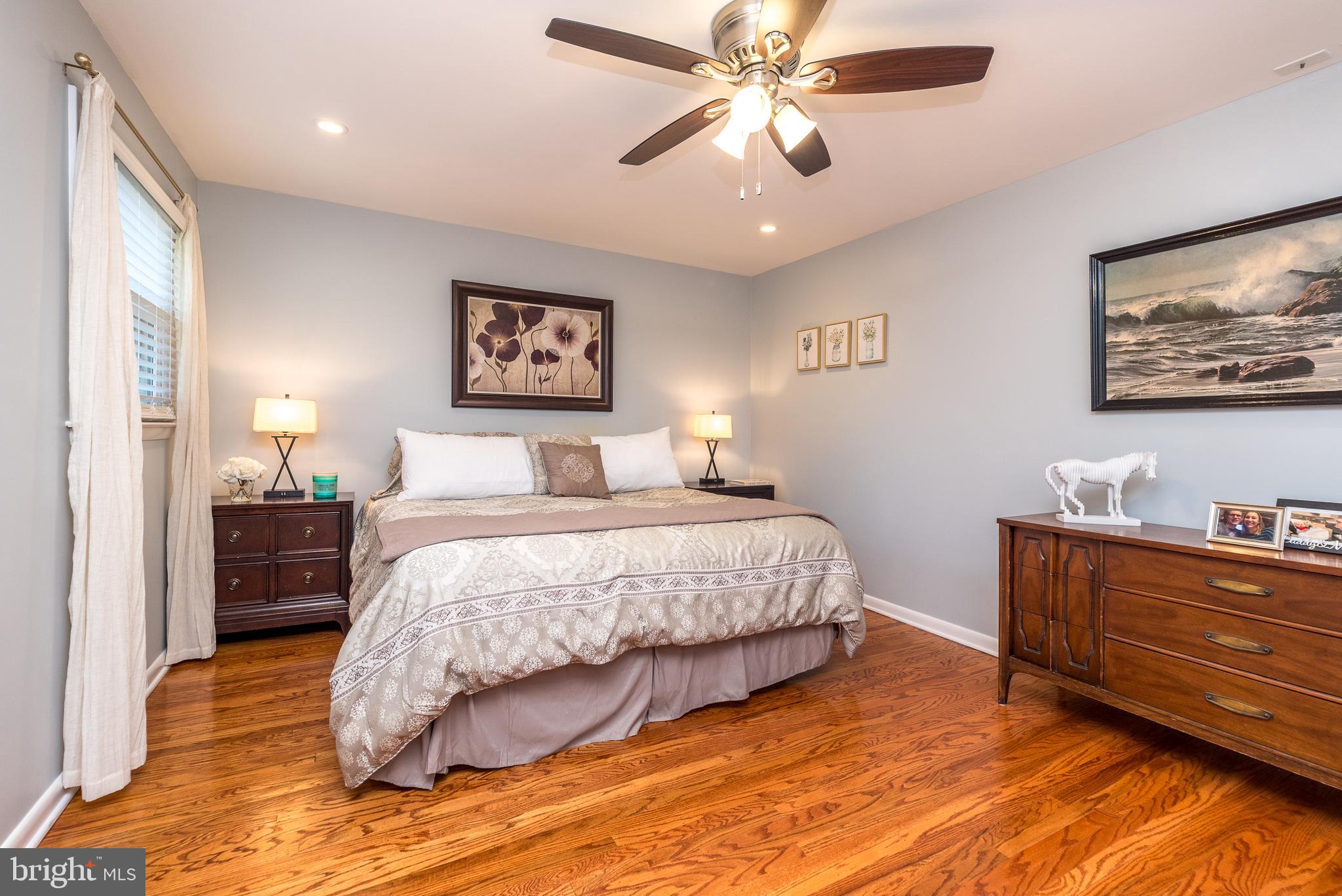 COUNTRY CLUB ESTS - Residential