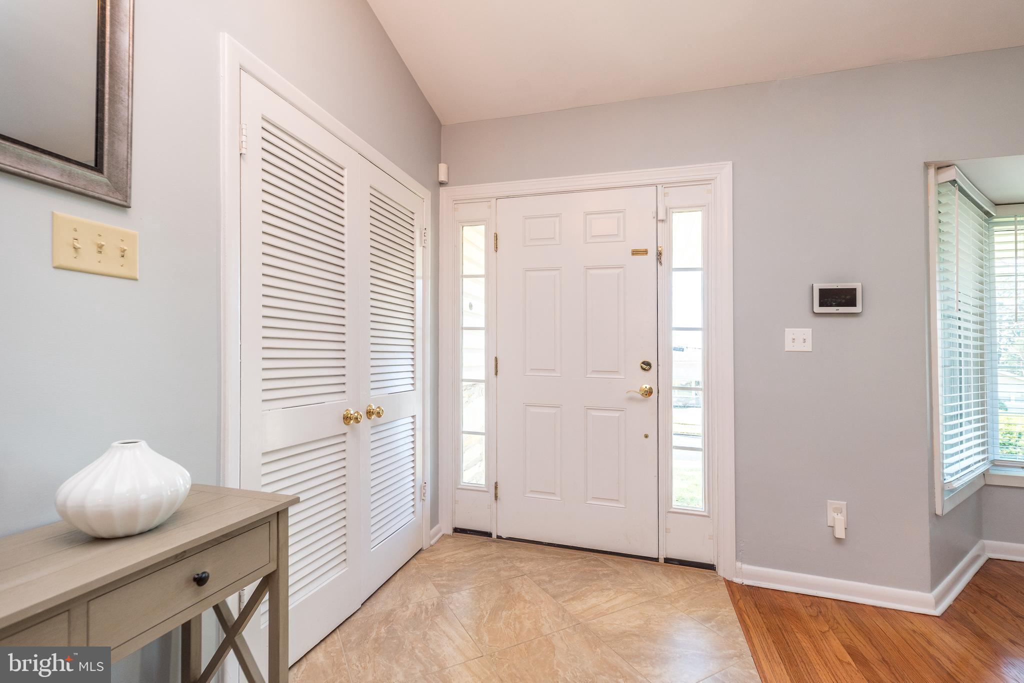 COUNTRY CLUB ESTS - Residential