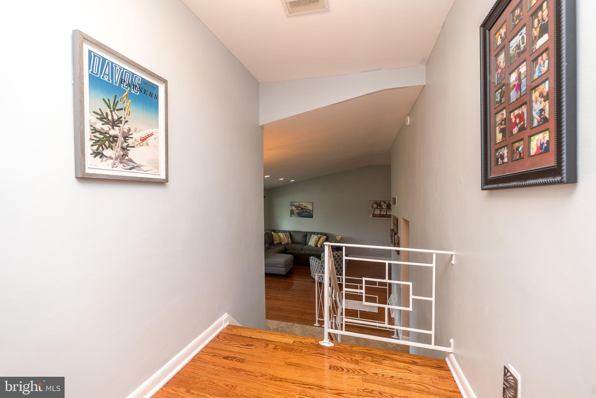 COUNTRY CLUB ESTS - Residential