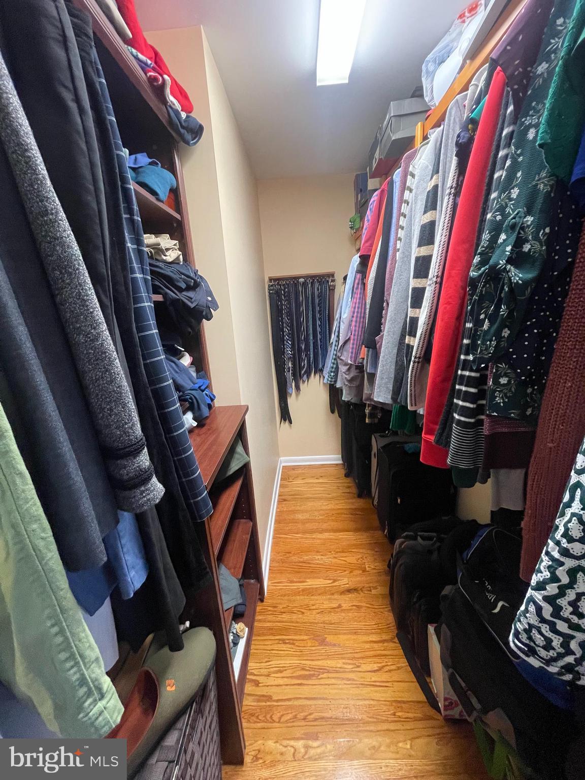 COUNTRY CLUB ESTS - Residential