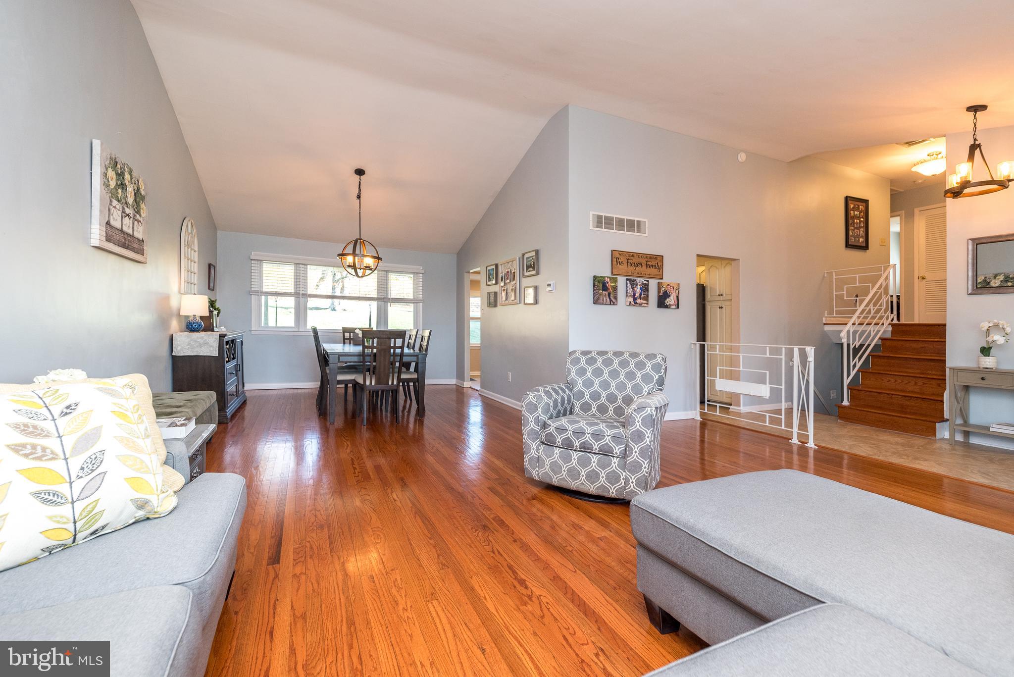 COUNTRY CLUB ESTS - Residential