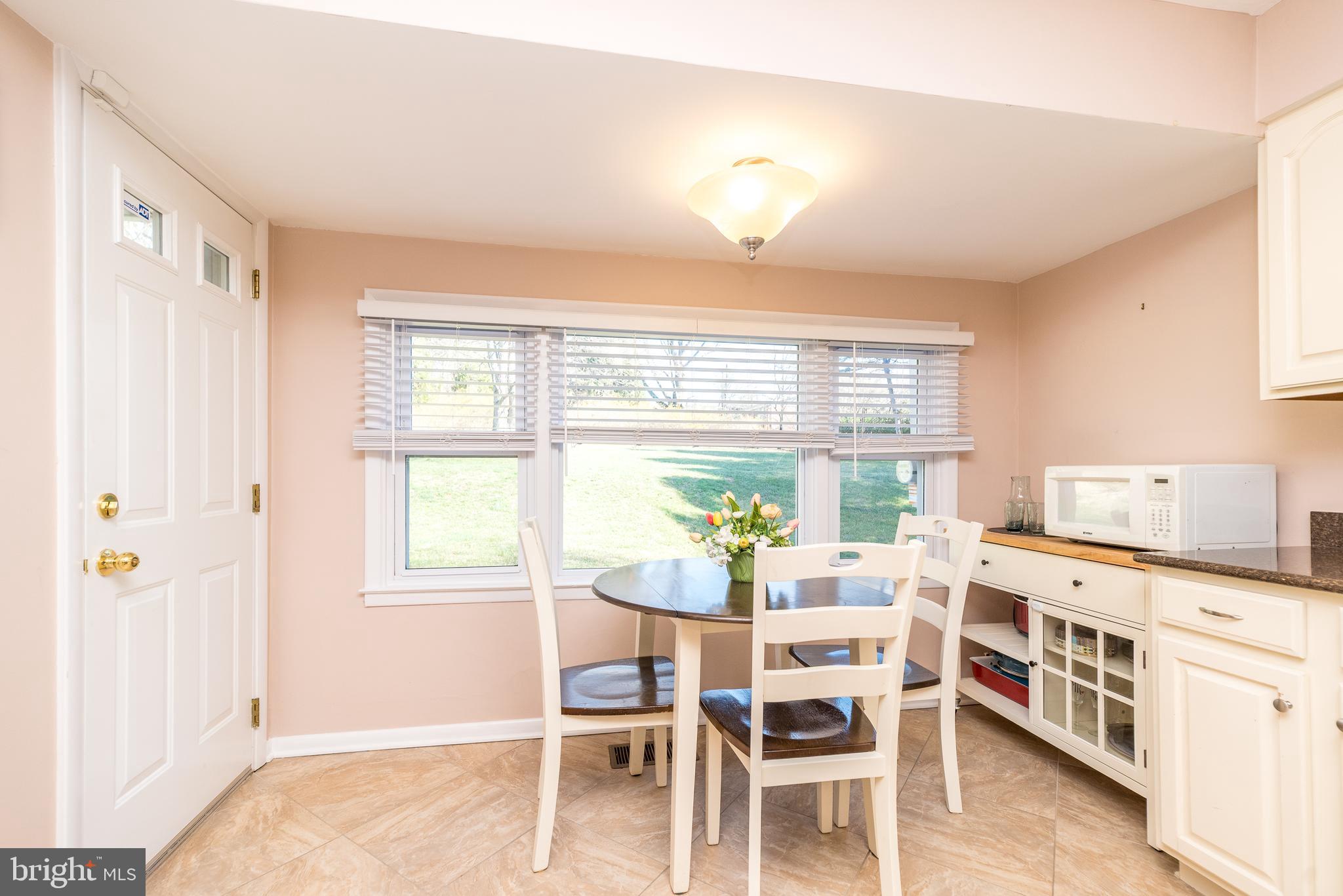 COUNTRY CLUB ESTS - Residential